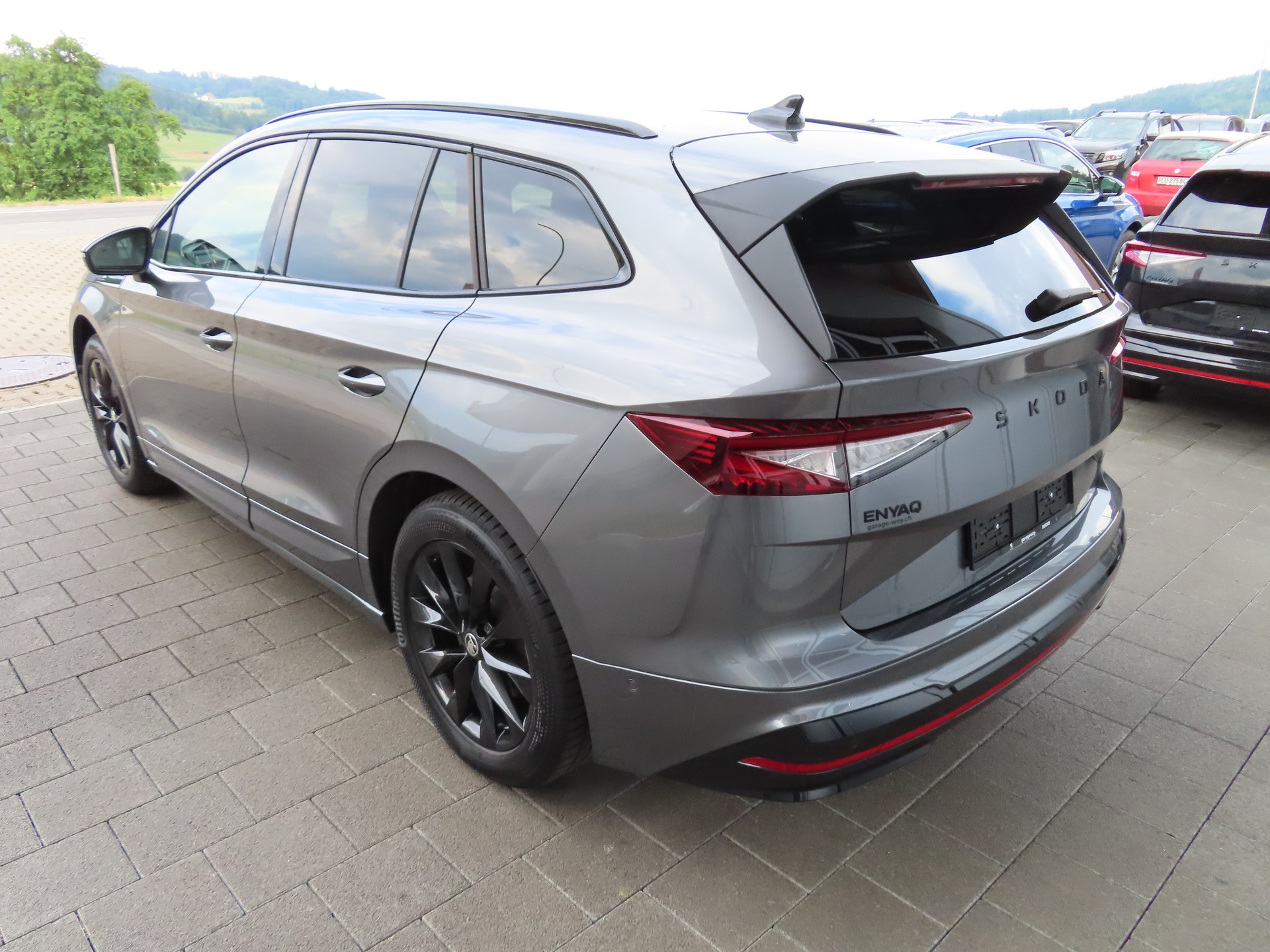 SKODA Enyaq RS 4x4-image-2