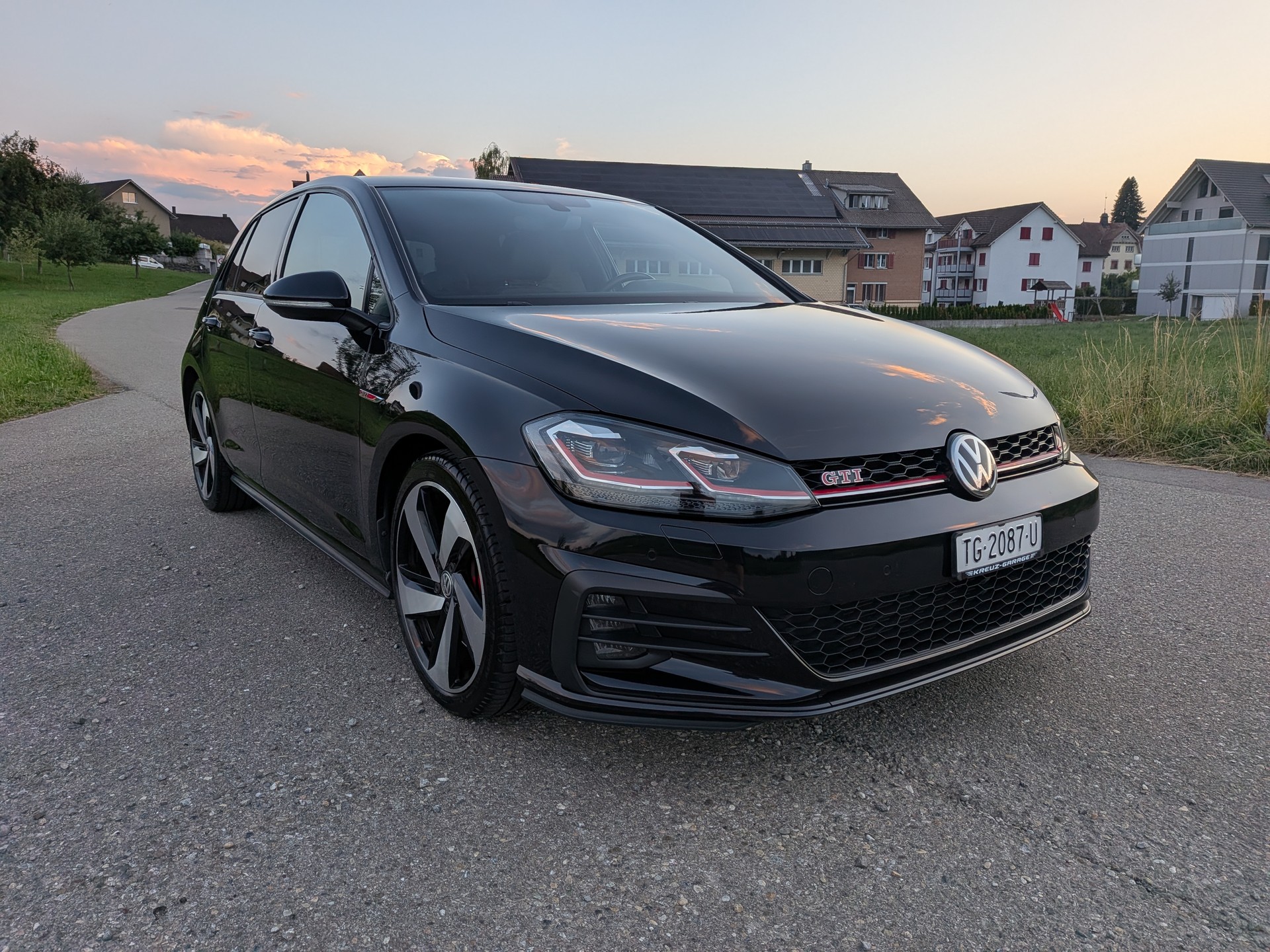 VW Golf 2.0 TSI GTI Performance DSG-image-5