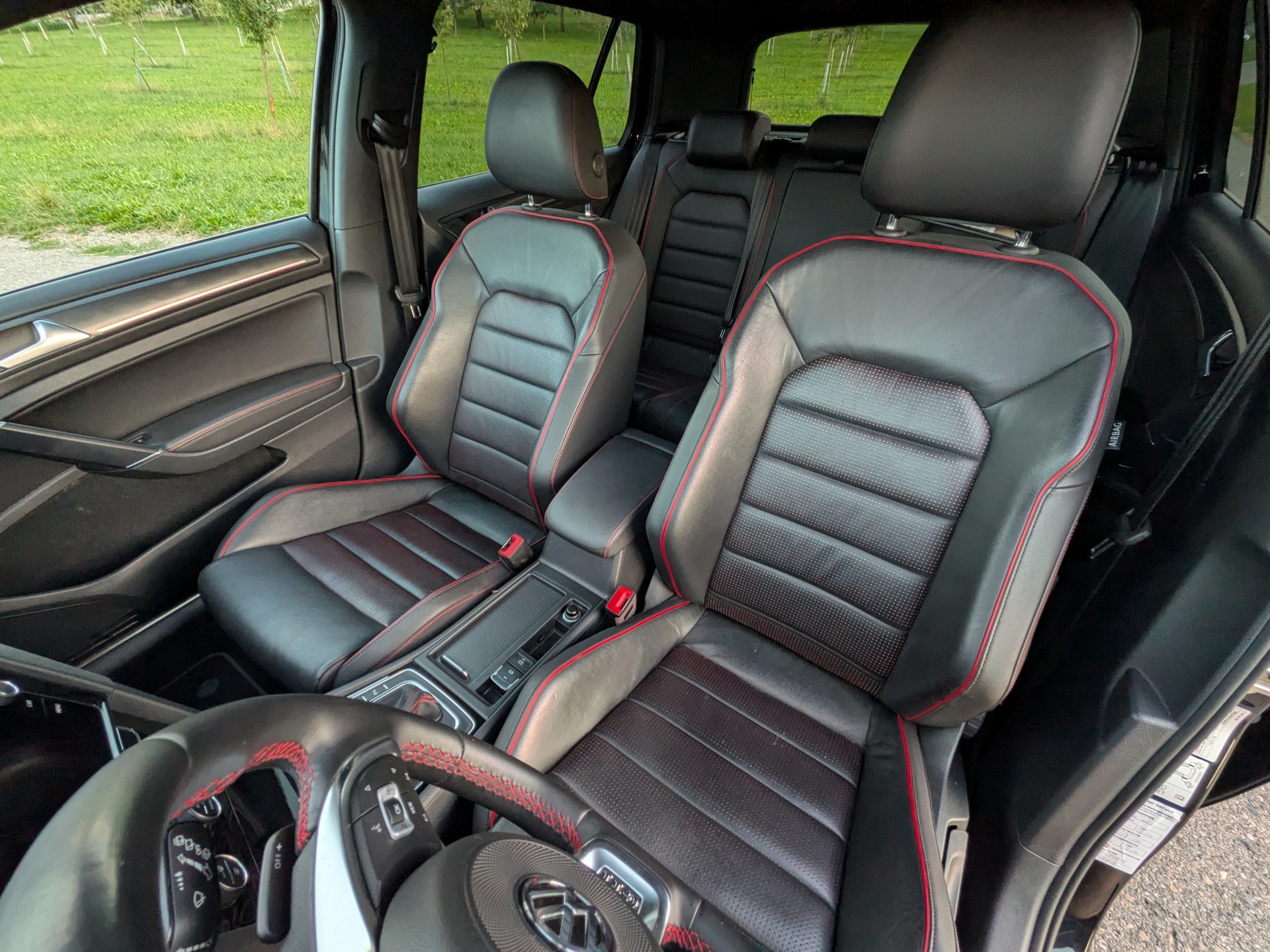 VW Golf 2.0 TSI GTI Performance DSG-image-12