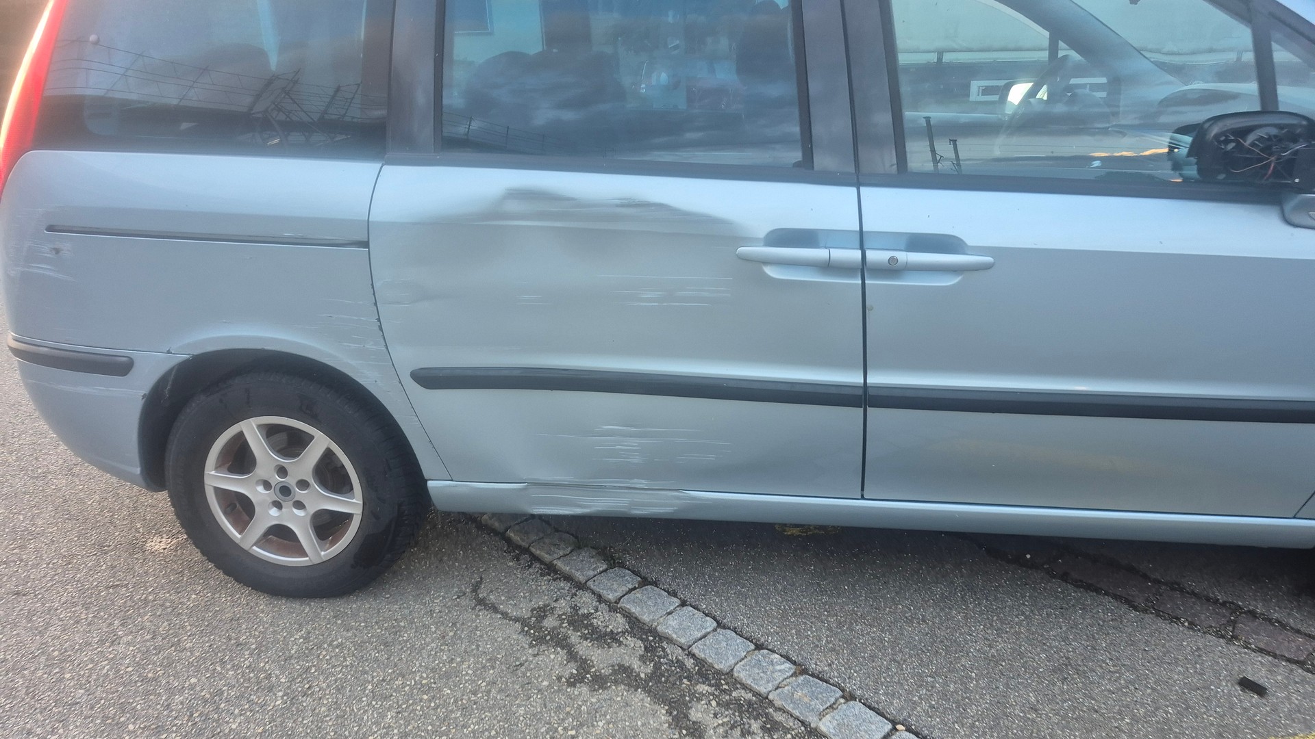 FIAT Ulysse 2.0 16V Emotion-image-5