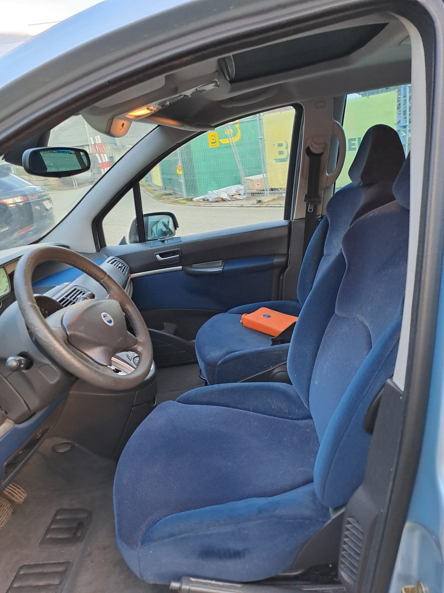 FIAT Ulysse 2.0 16V Emotion-image-8