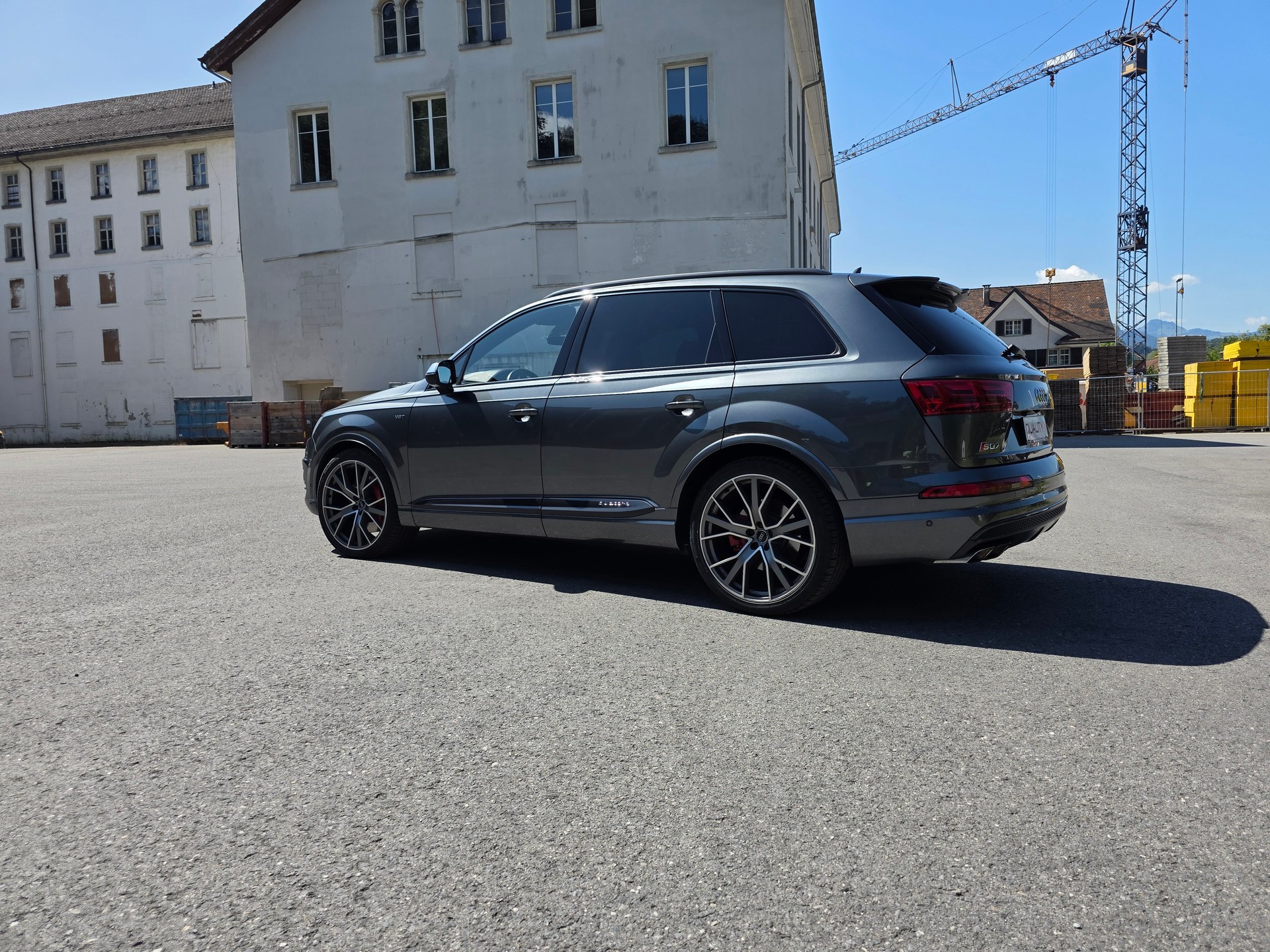 AUDI SQ7 4.0 TDI quattro tiptronic-image-12