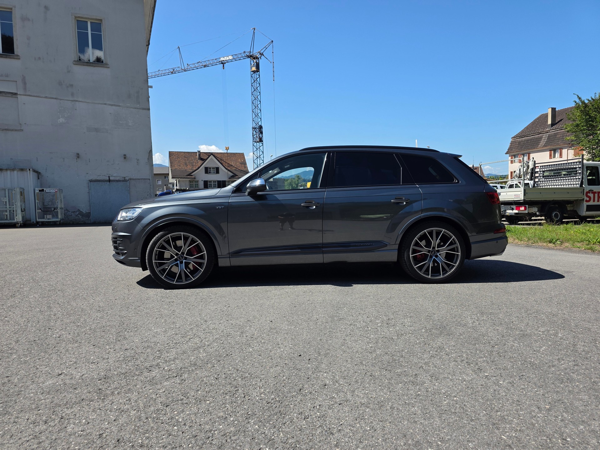 AUDI SQ7 4.0 TDI quattro tiptronic-image-9