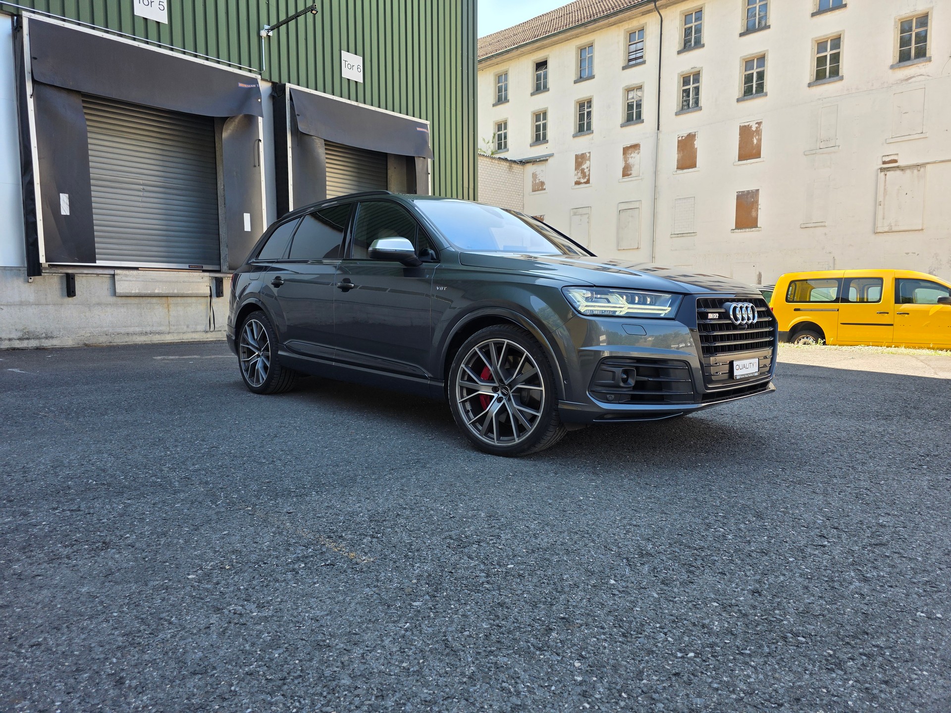 AUDI SQ7 4.0 TDI quattro tiptronic-image-4