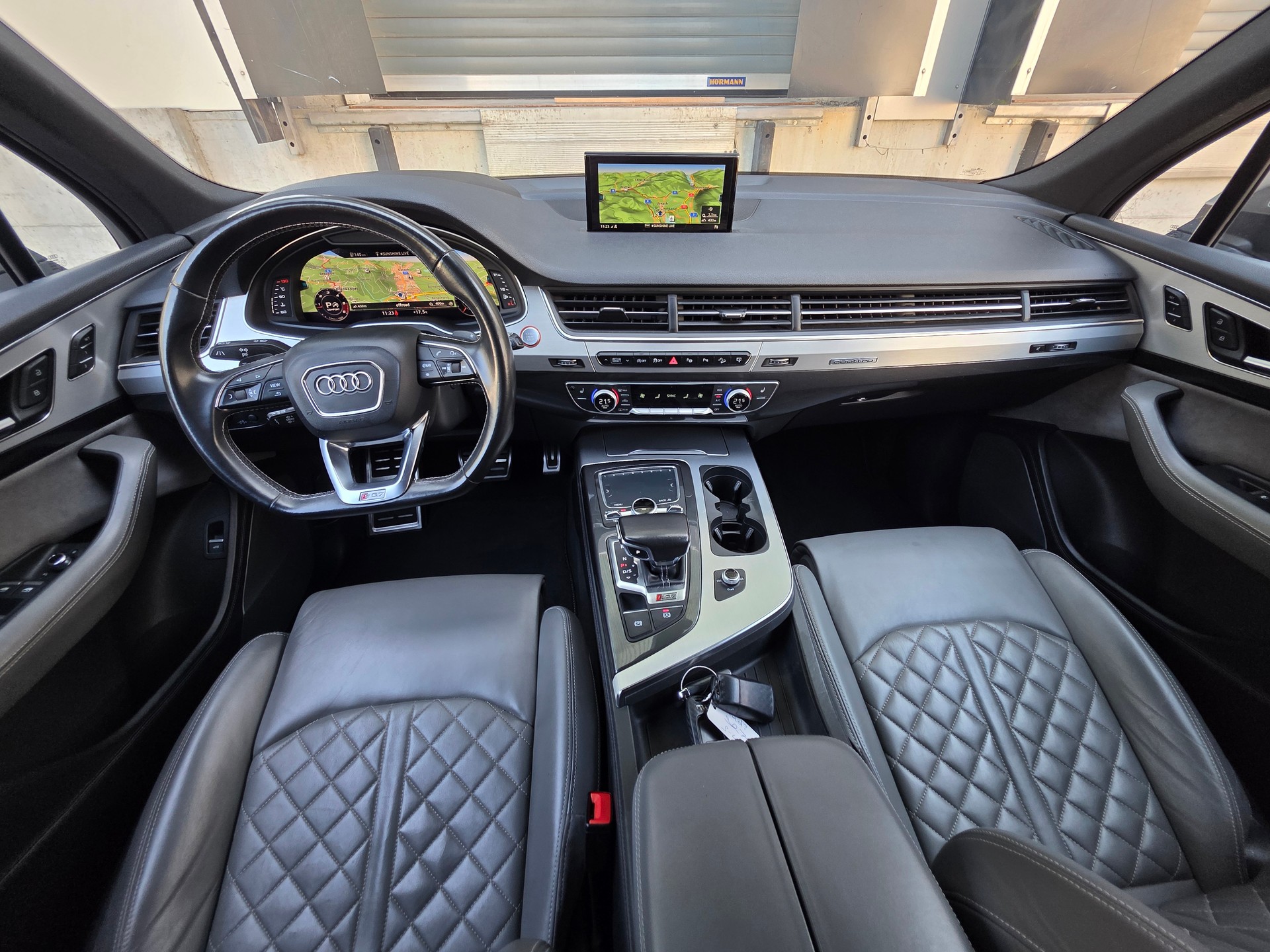 AUDI SQ7 4.0 TDI quattro tiptronic-image-18