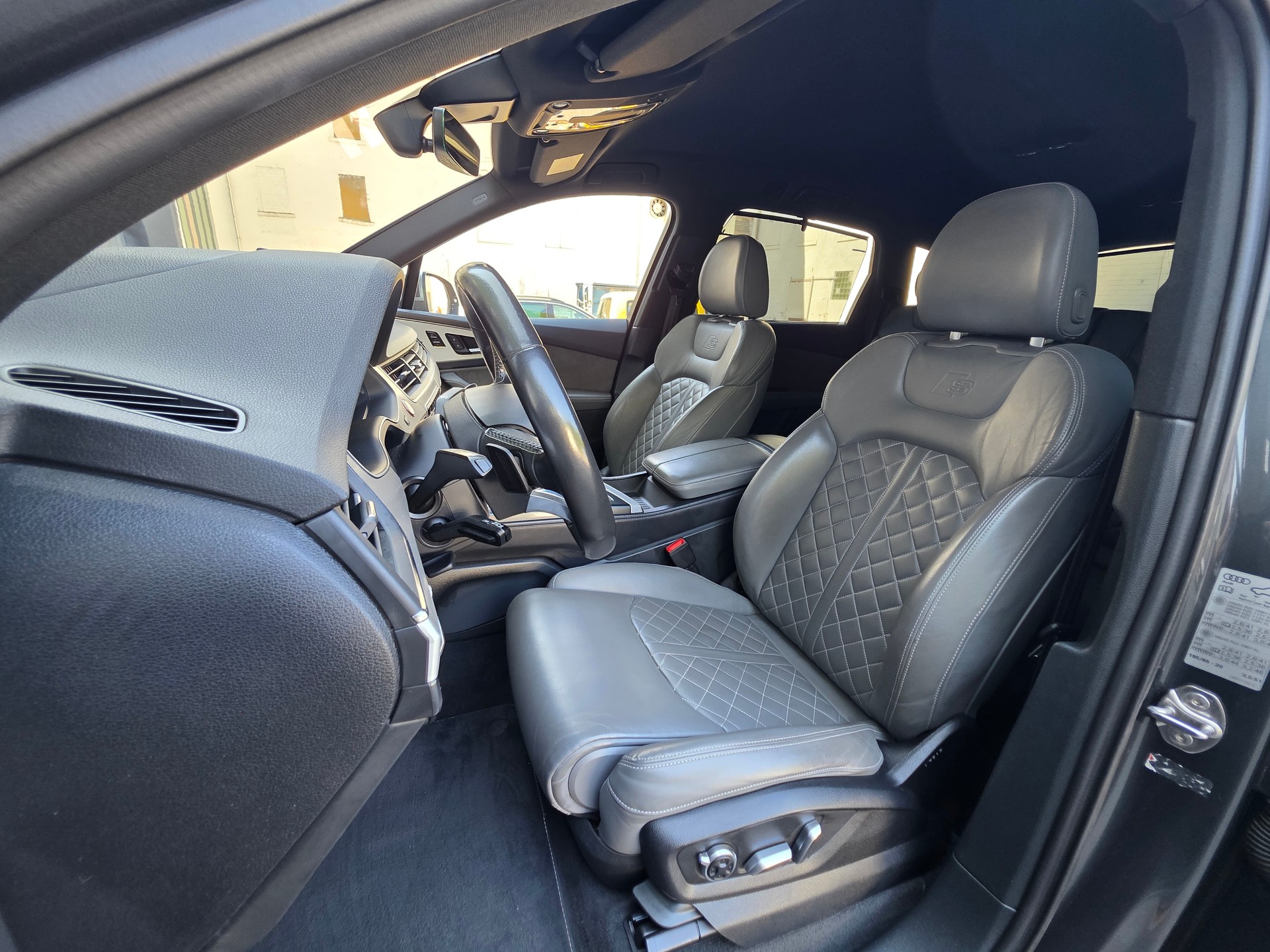 AUDI SQ7 4.0 TDI quattro tiptronic-image-20