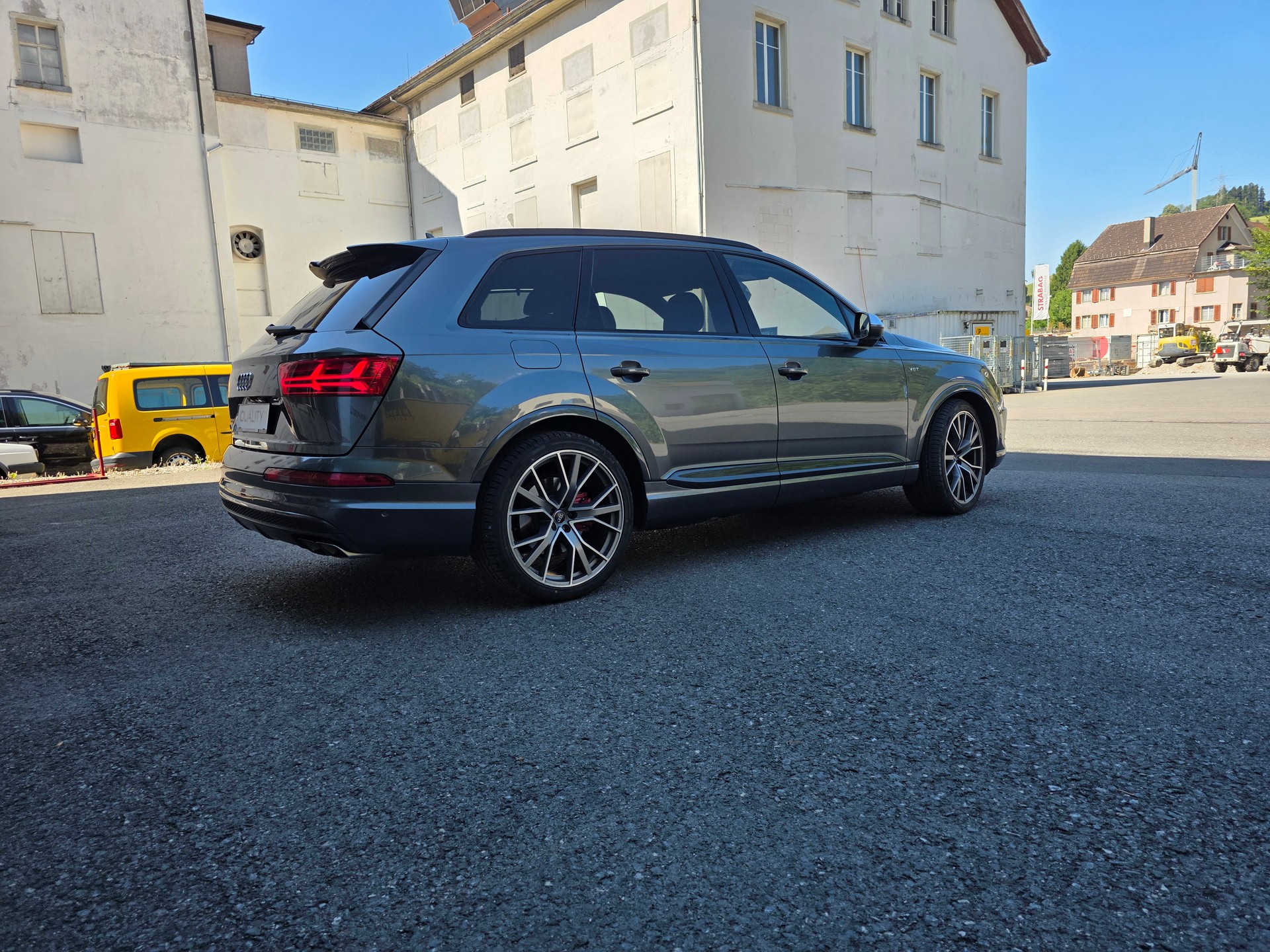 AUDI SQ7 4.0 TDI quattro tiptronic-image-13