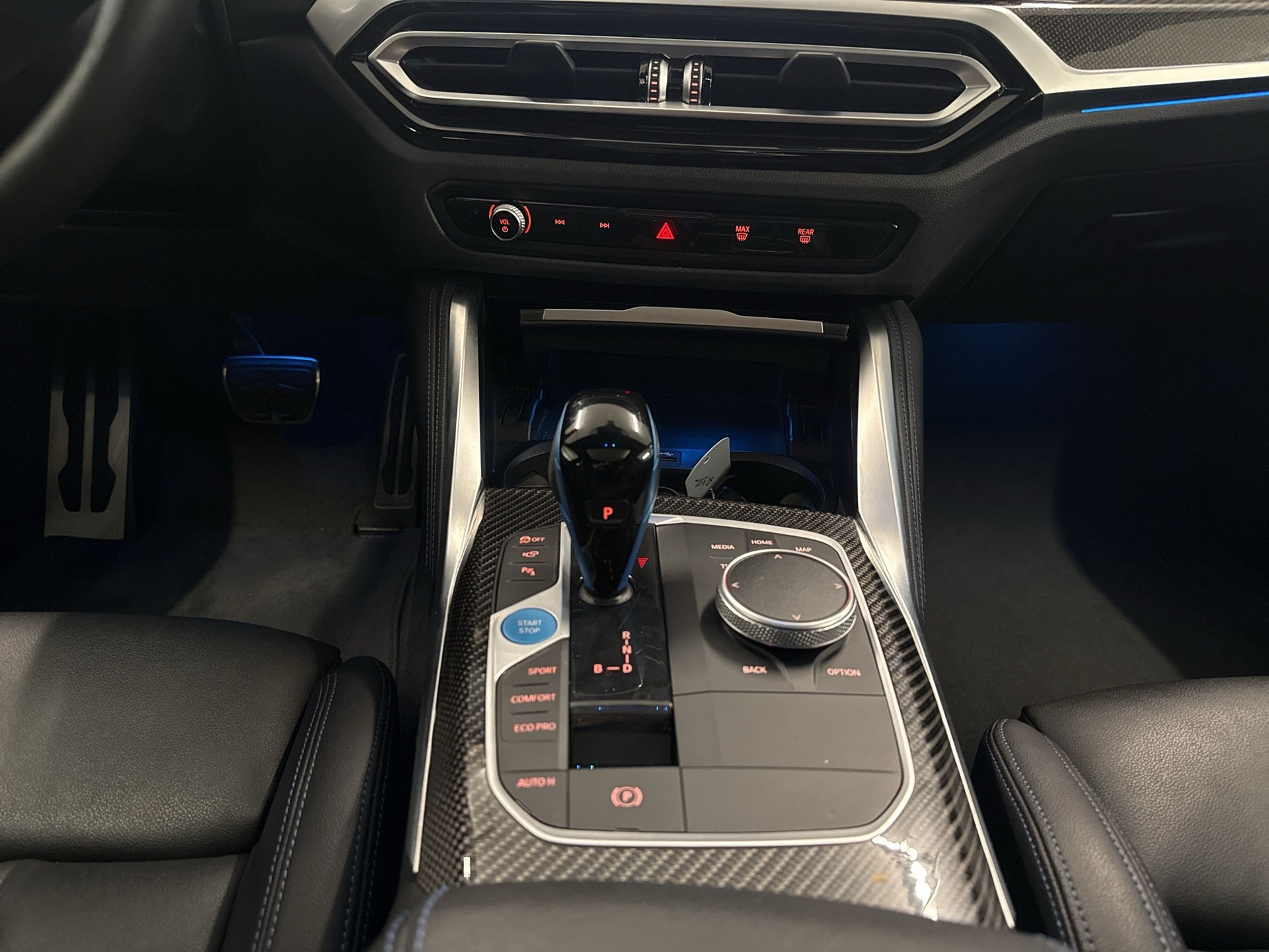 BMW i4 eDrive 40 M Sport-image-12