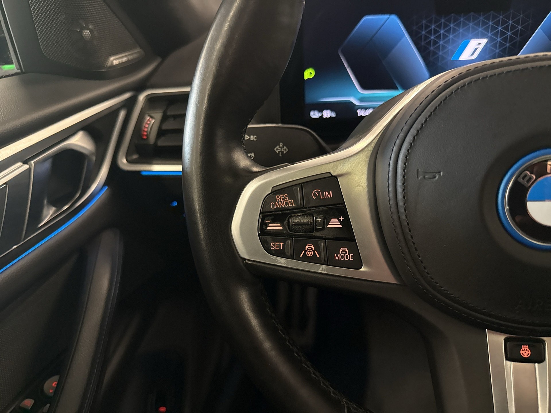 BMW i4 eDrive 40 M Sport-image-14
