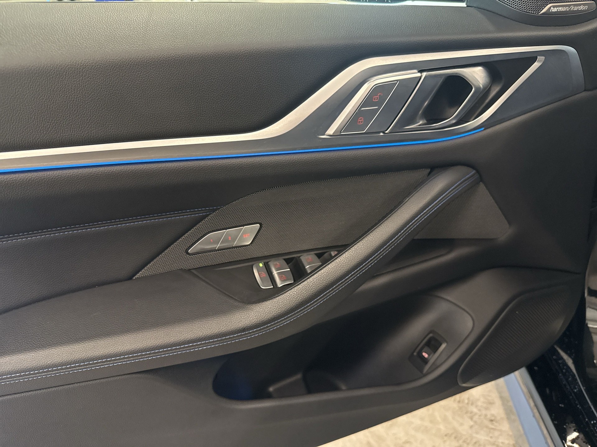 BMW i4 eDrive 40 M Sport-image-15