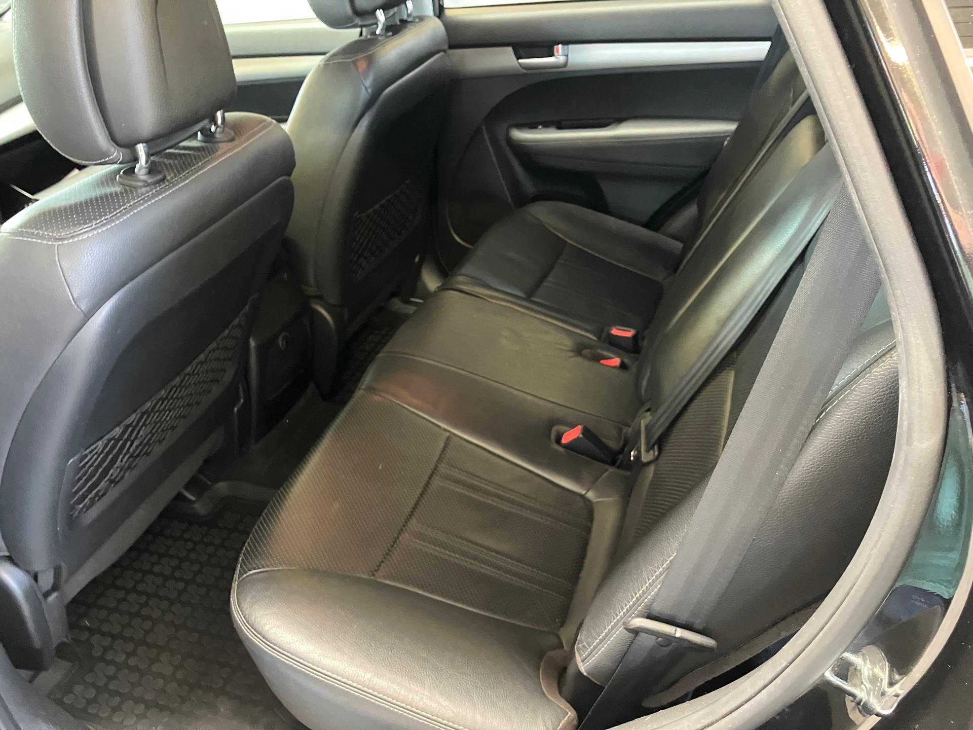 KIA Sorento 2.2 CRDI Style Automatic AWD-image-17