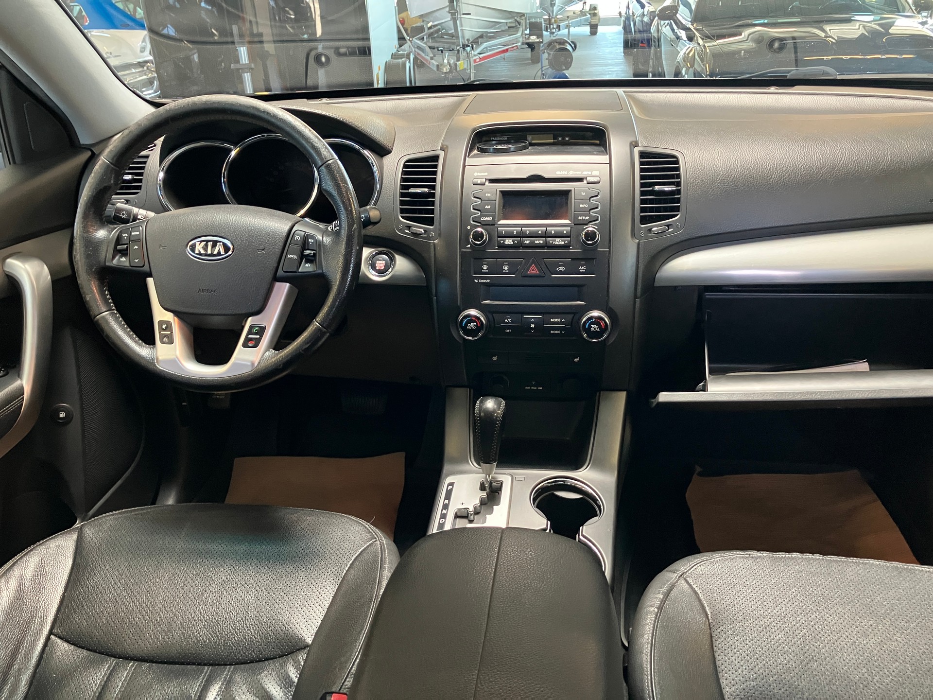 KIA Sorento 2.2 CRDI Style Automatic AWD-image-19
