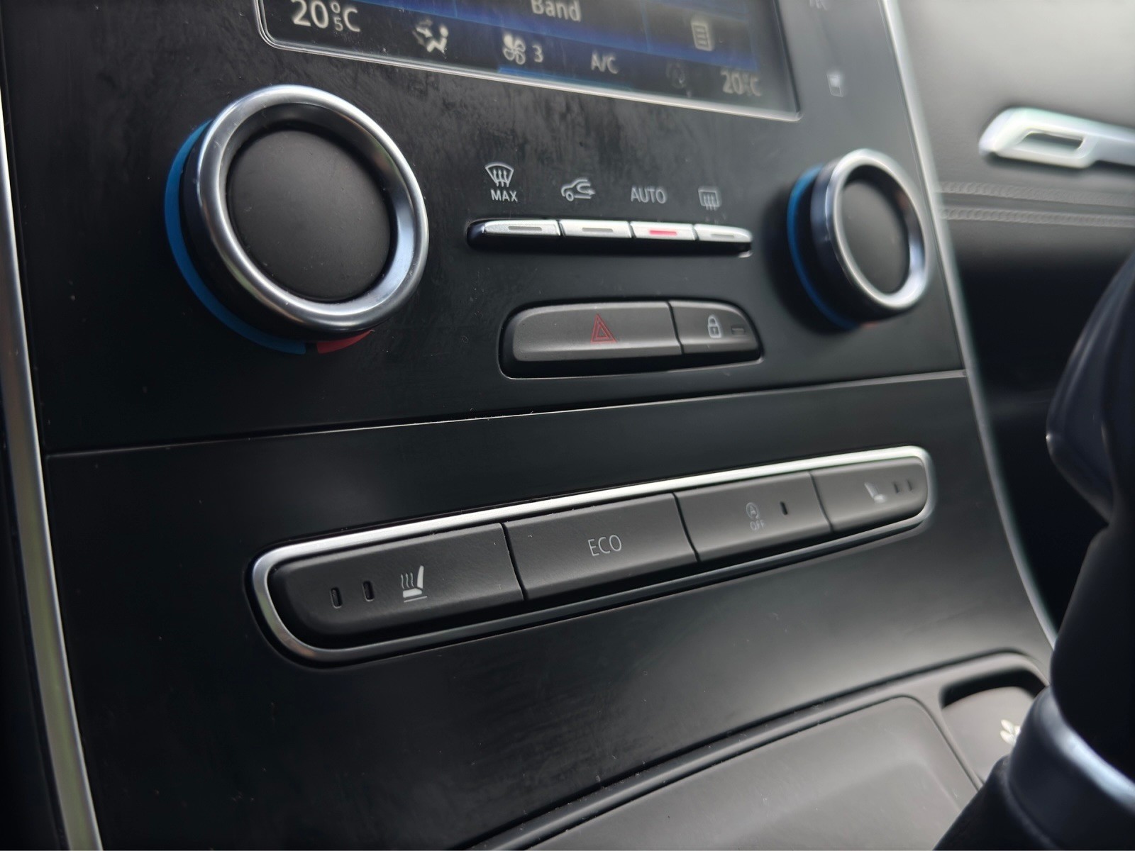 RENAULT Grand Scénic 1.8 dCi Intens EDC-image-19