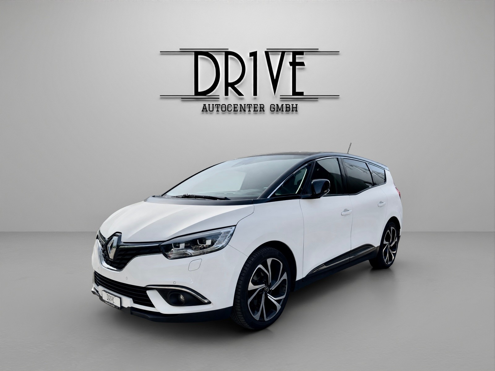 RENAULT Grand Scénic 1.8 dCi Intens EDC-image-0