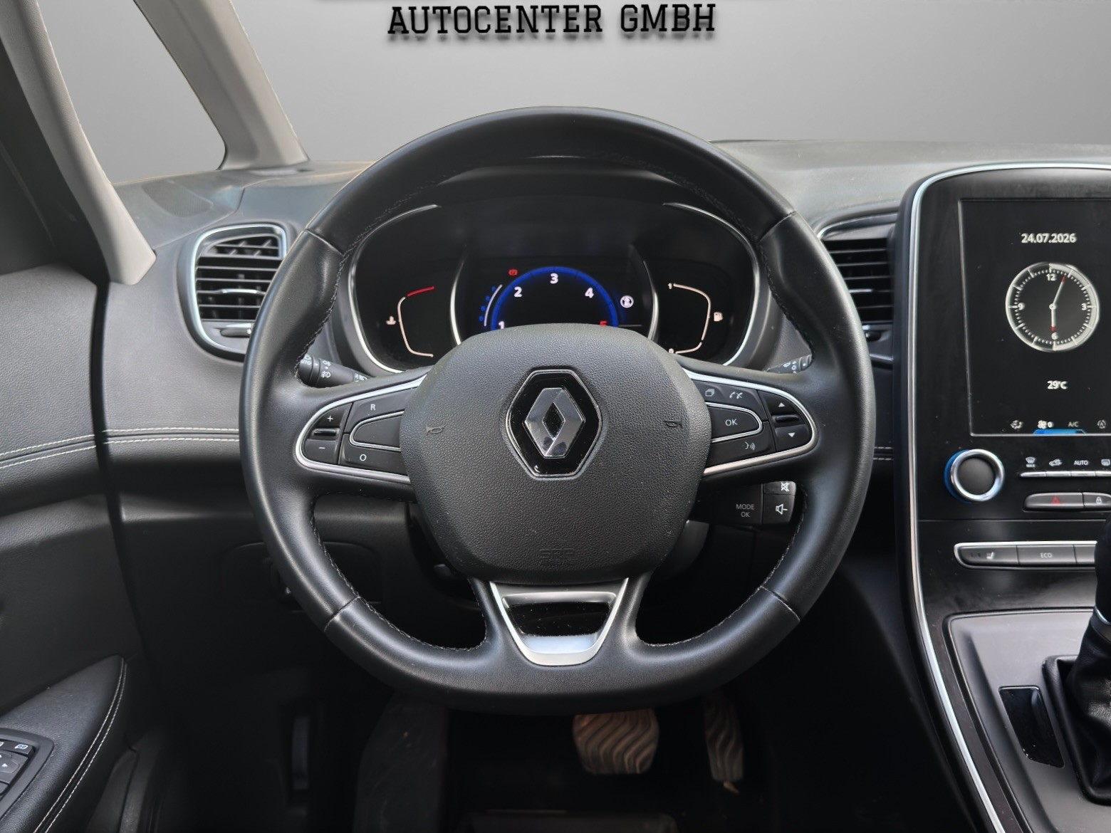 RENAULT Grand Scénic 1.8 dCi Intens EDC-image-9