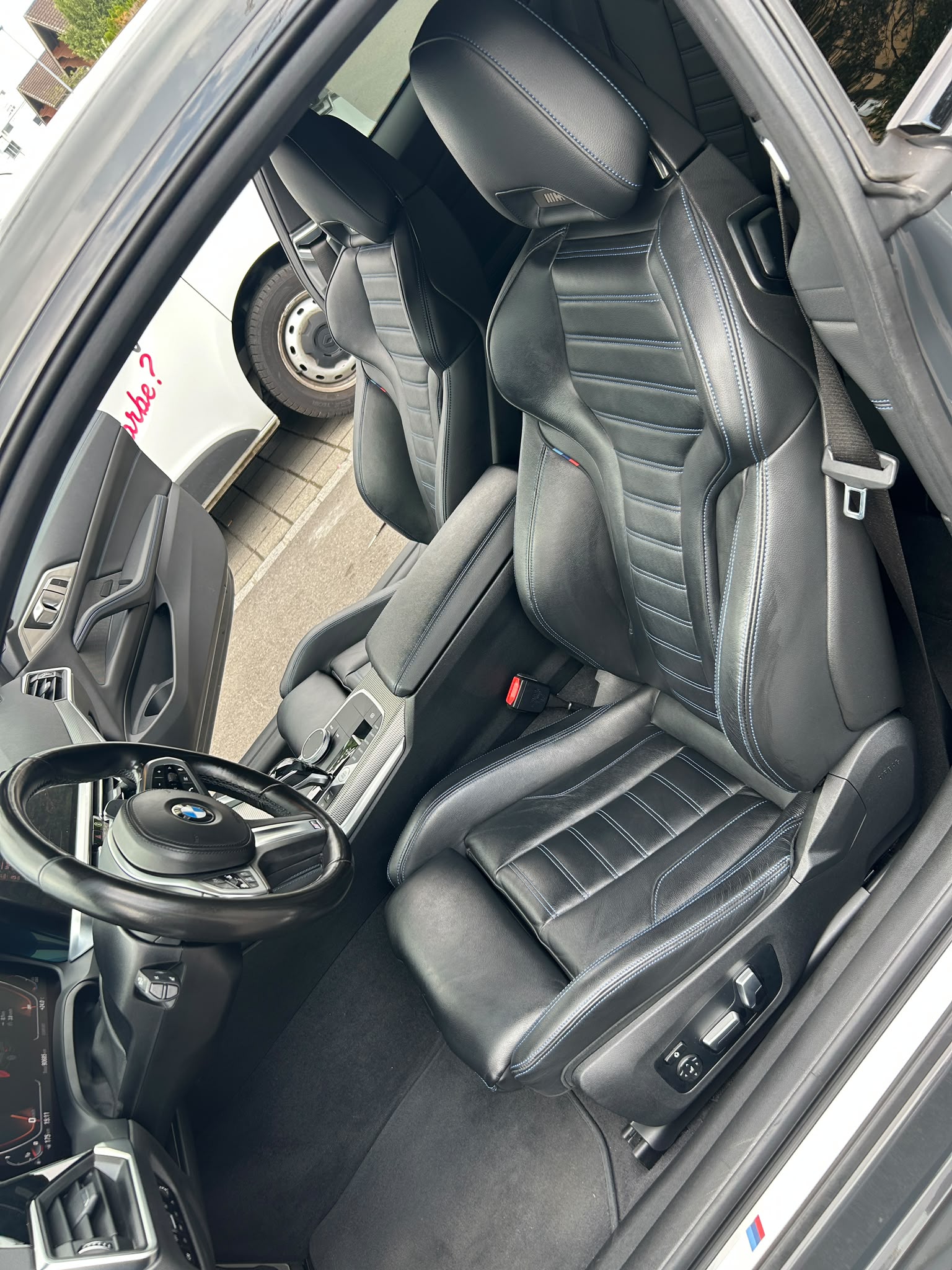 BMW M440i xDrive | M Carbon | Driving Assistant Pro | 360° Kamera | Harman/Kardon-image-4