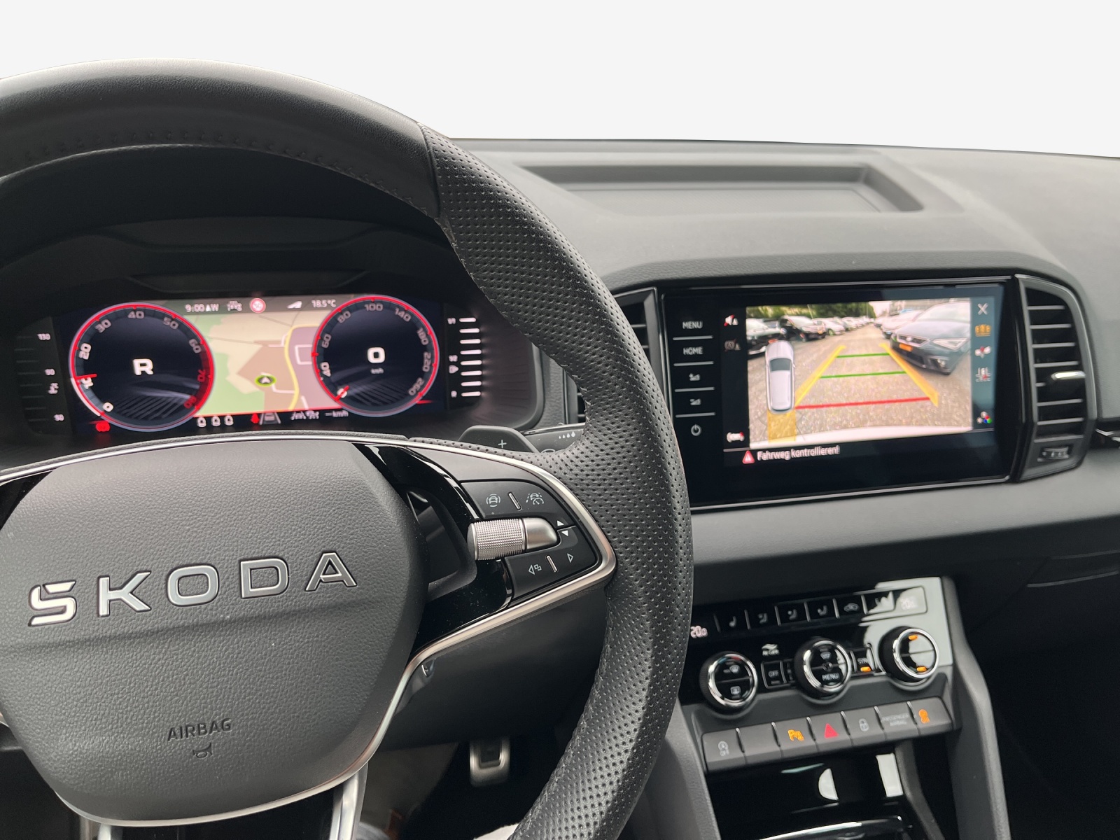 SKODA Karoq 2.0 TSI SportLine 4x4 DSG-image-8
