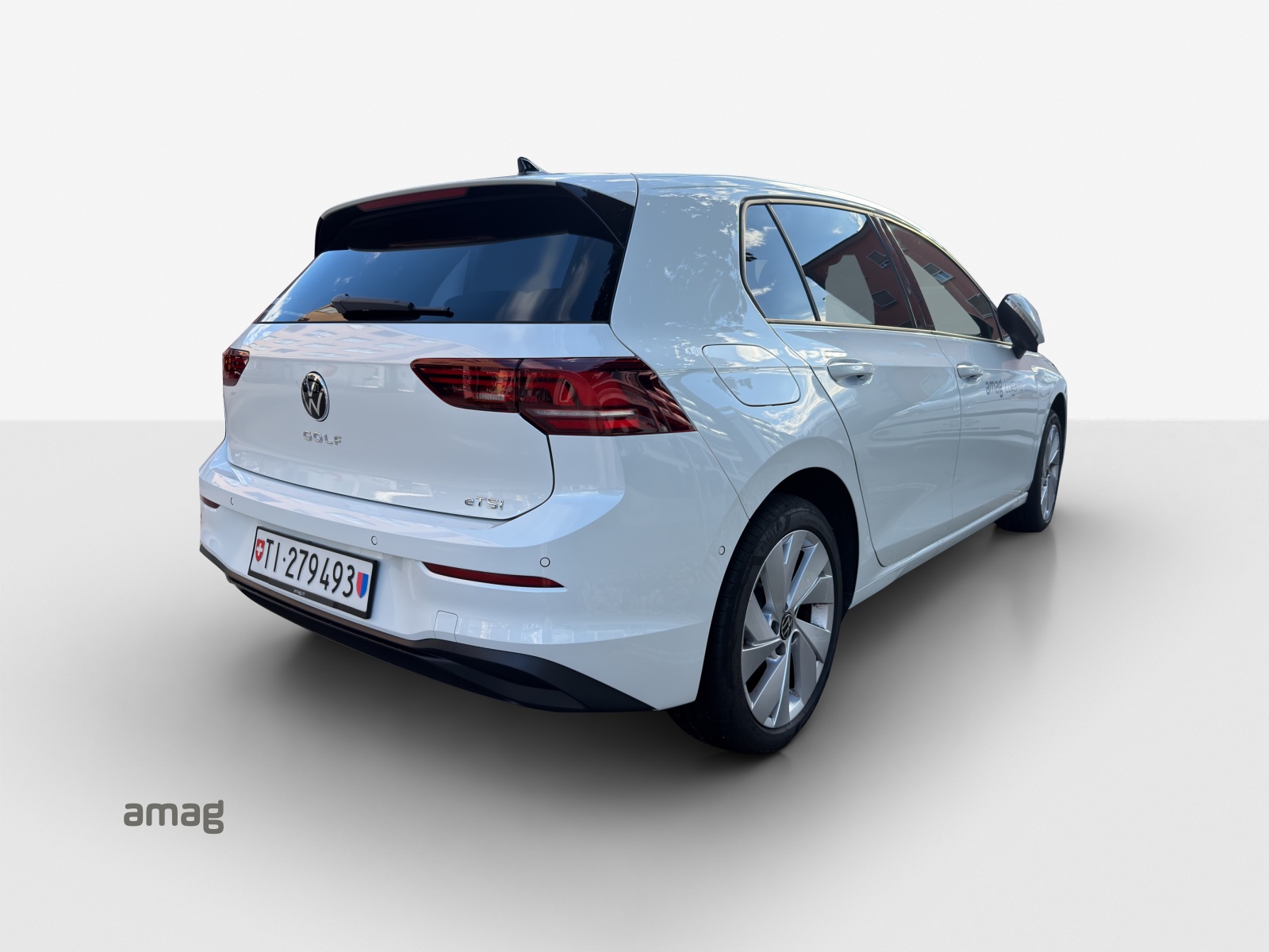 VW Golf 1.5 e TSI mHEV United DSG-image-4