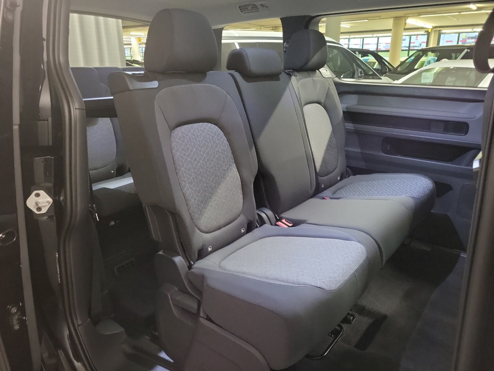 VW ID.Buzz Pro LWB 91kWh-image-9