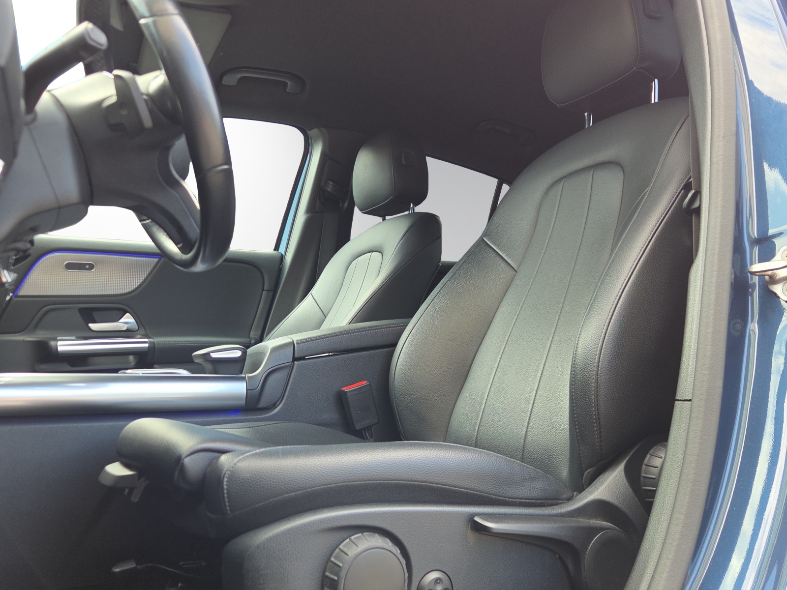 Image MERCEDES-BENZ GLA-220 GLA 220d 4Matic Style 8G-DCT