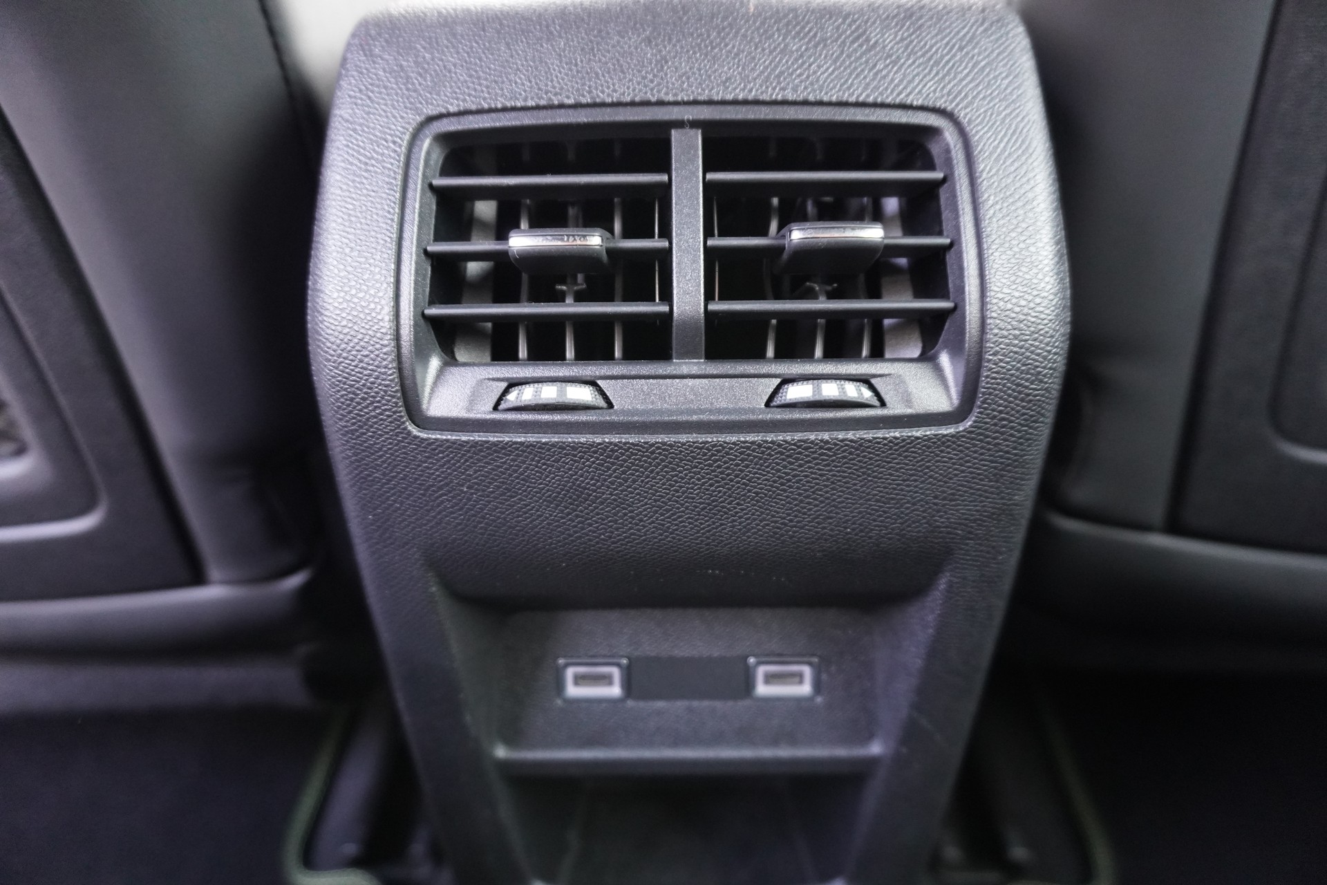 PEUGEOT 308 SW 1.6 PHEV 180 GT-image-18