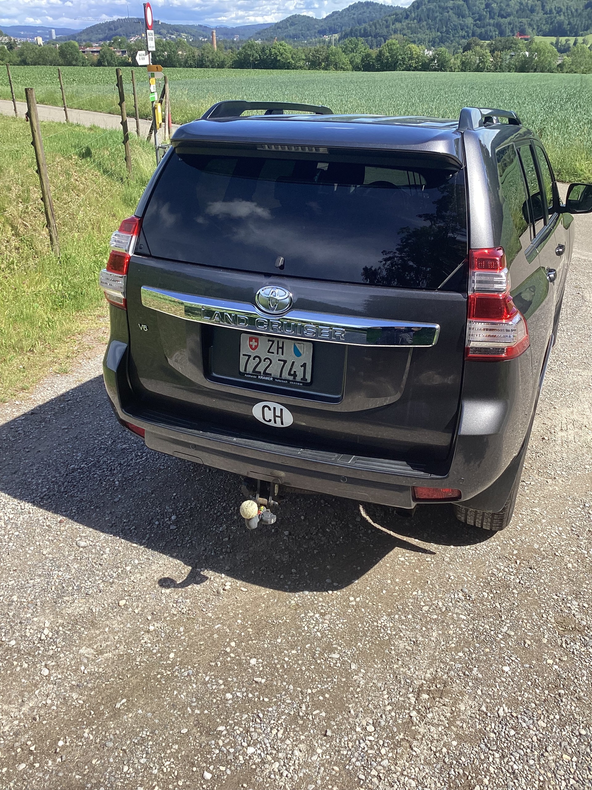 TOYOTA 4.0 V6 Linea Sol Premium-image-2