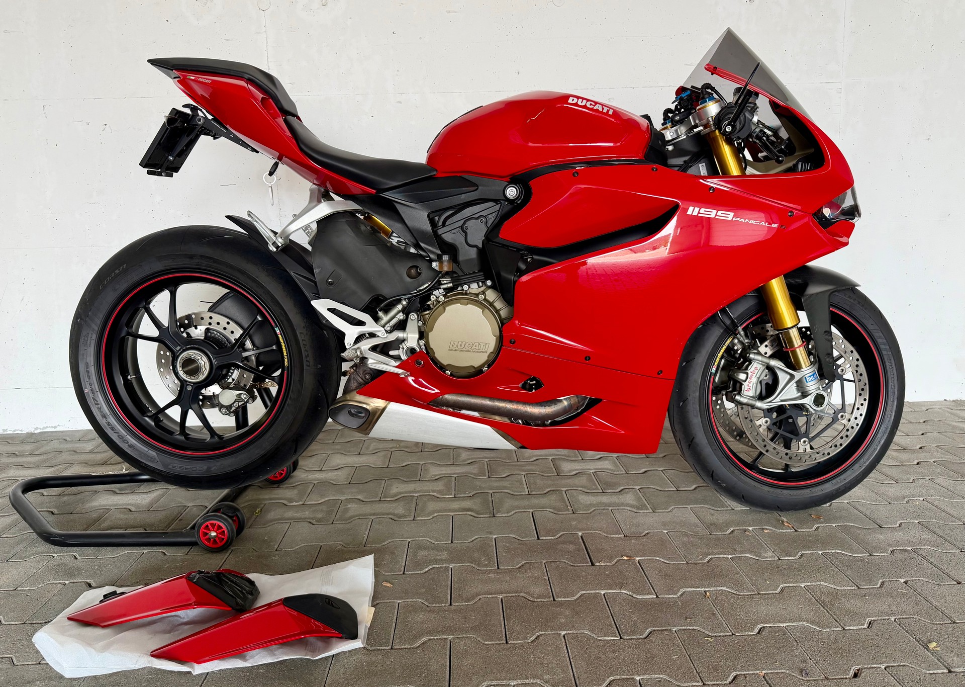 DUCATI Panigale 1199 S ABS-image-1