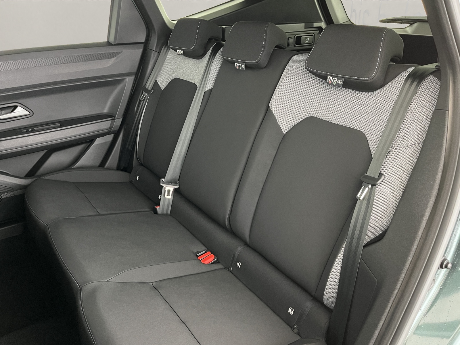DACIA Bigster 1.2 Hybrid Journey 4WD-image-16