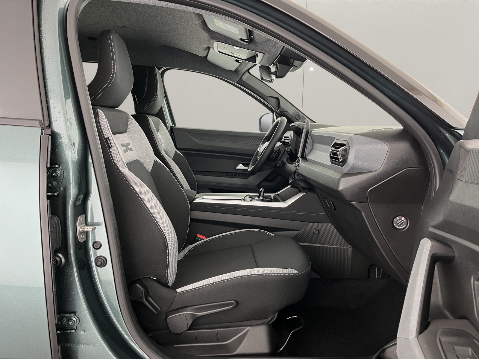 DACIA Bigster 1.2 Hybrid Journey 4WD-image-15