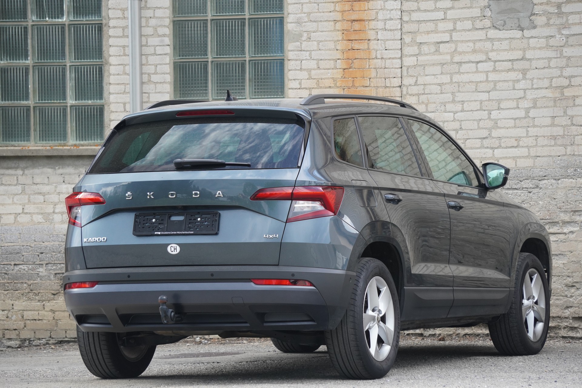 SKODA Karoq 2.0 TDI CR Style 4x4 DSG-image-2