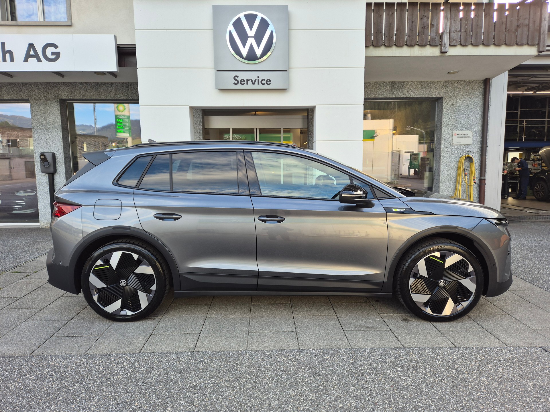 SKODA Elroq RS 4x4-image-3
