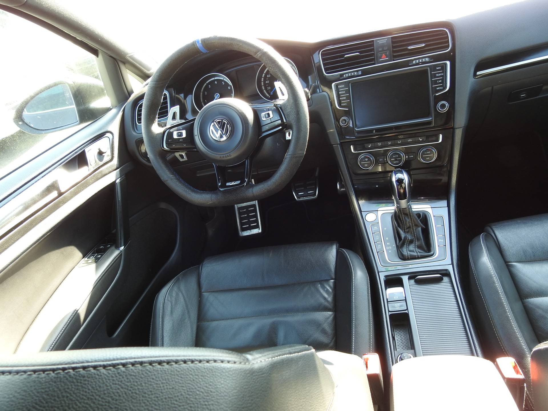 VW Golf 2.0 TSI VII R 4Motion DSG-image-20