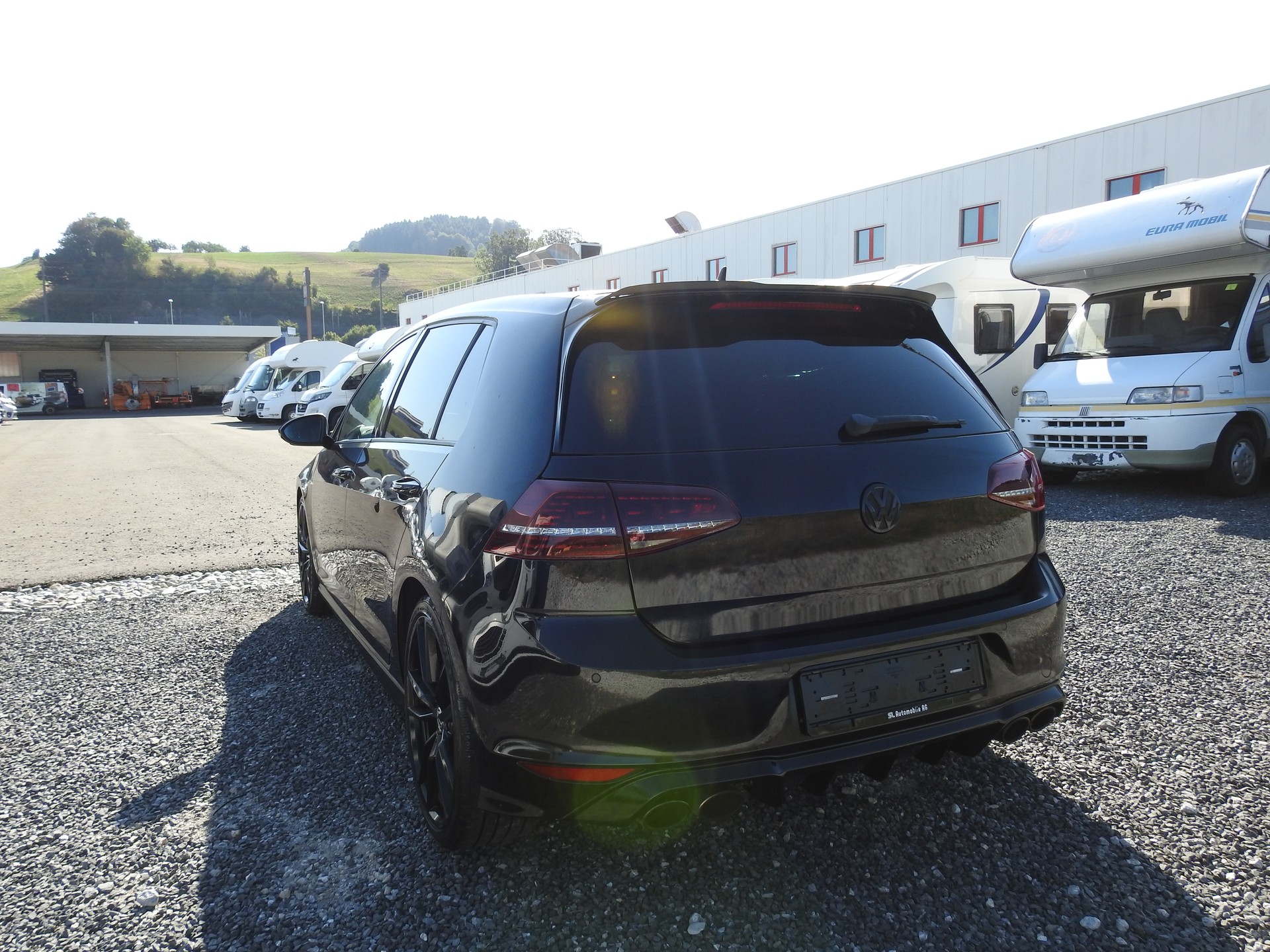 VW Golf 2.0 TSI VII R 4Motion DSG-image-3