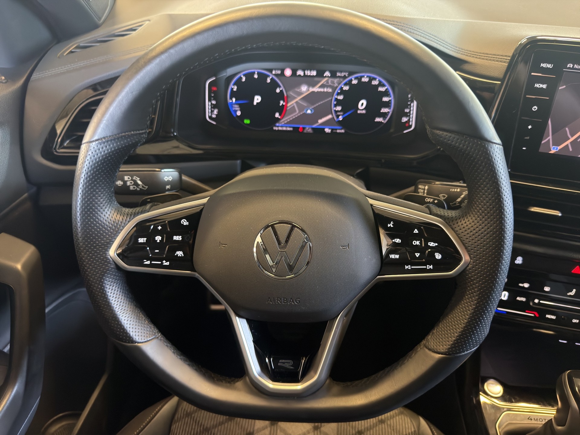 VW T-Roc 2.0 TSI R-Line DSG 4Motion*TOP ZUSTAND*NUR 26000 KM*TOP AUSSTATTUNG*-image-15