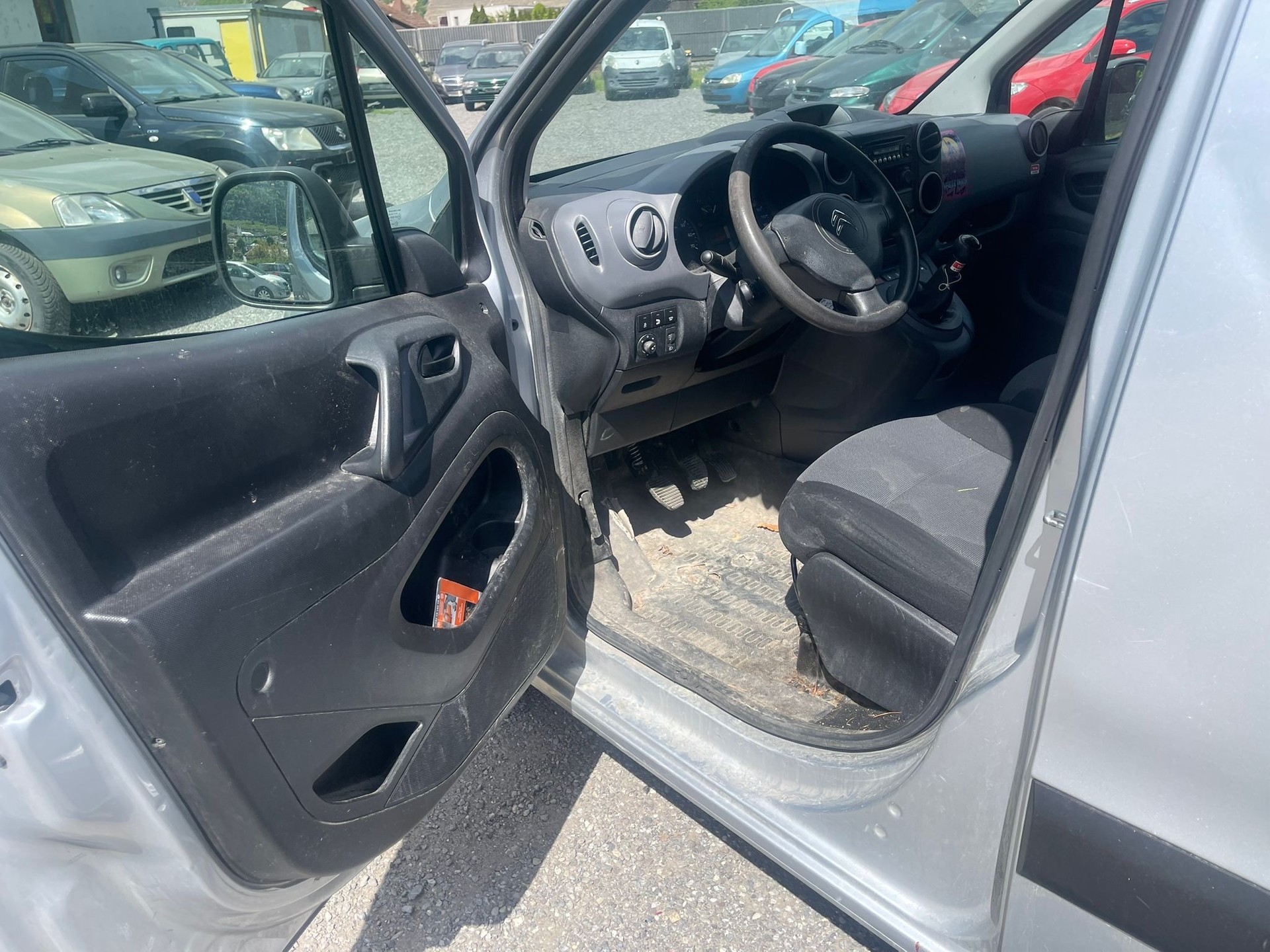CITROEN Berlingo 1.6 BlueHDi 100 S&S Business-image-7