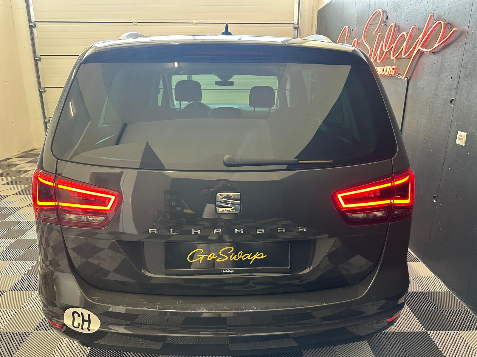 SEAT Alhambra 2.0 TDI Hola FR DSG-image-4