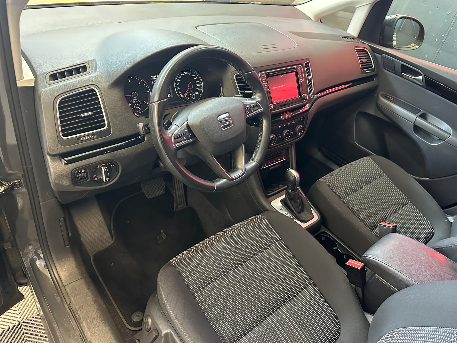 SEAT Alhambra 2.0 TDI Hola FR DSG-image-1