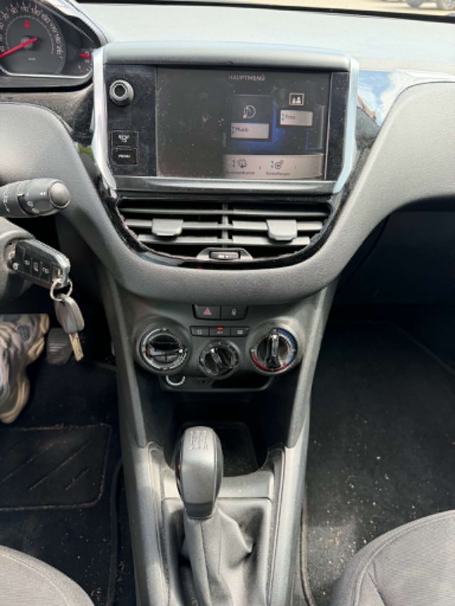 PEUGEOT 208 1.2 VTI Access-image-10
