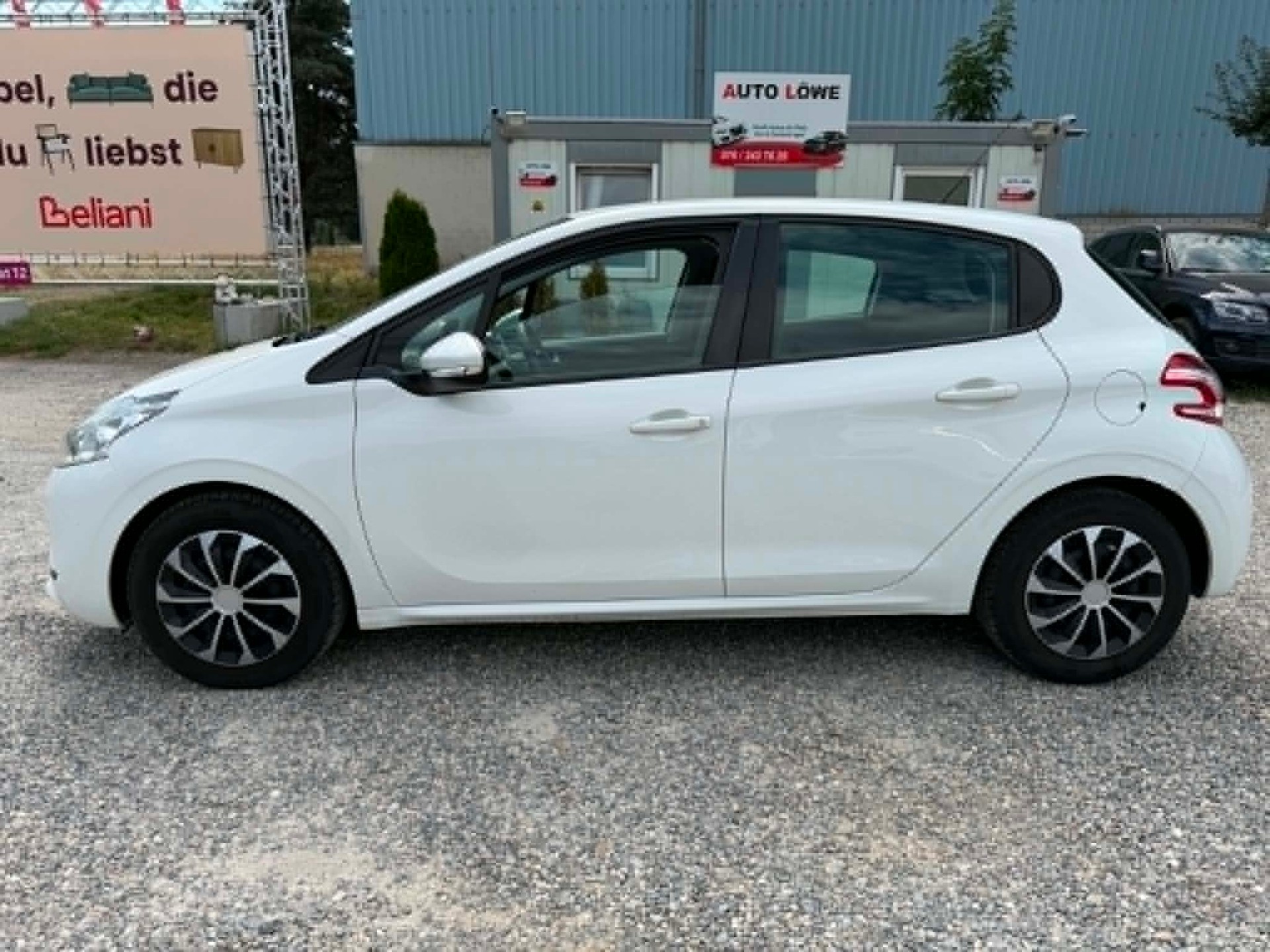 PEUGEOT 208 1.2 VTI Access-image-3