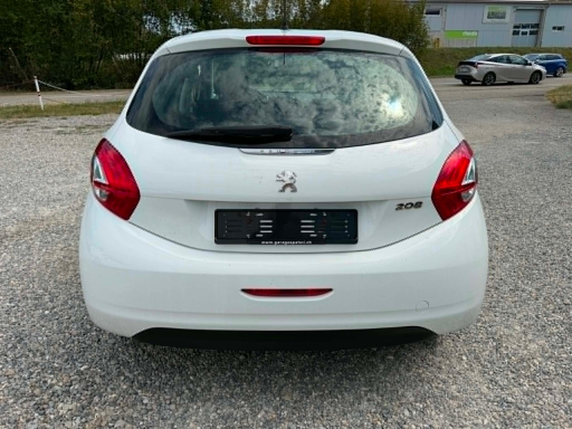 PEUGEOT 208 1.2 VTI Access-image-11