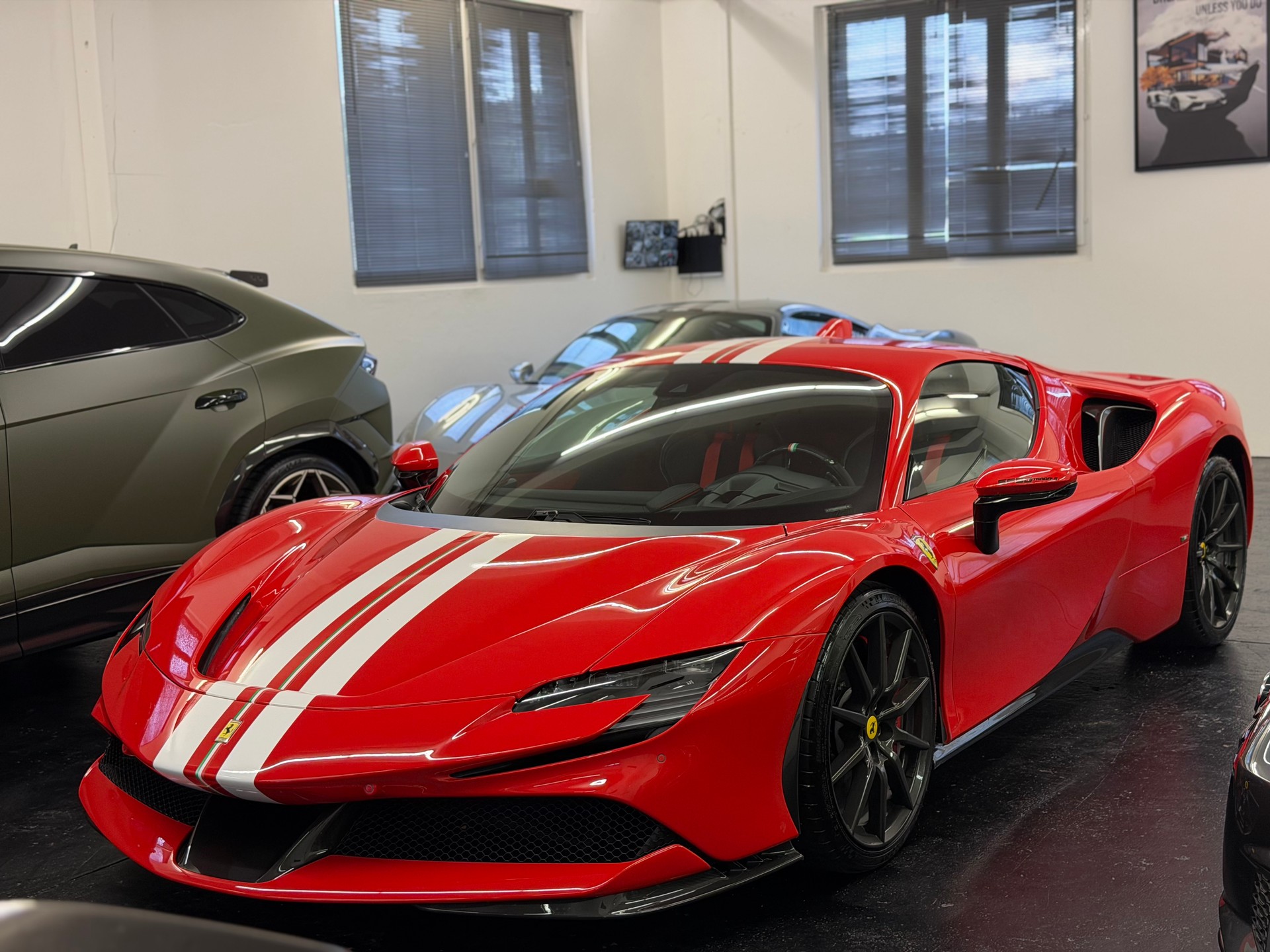FERRARI SF90 Stradale