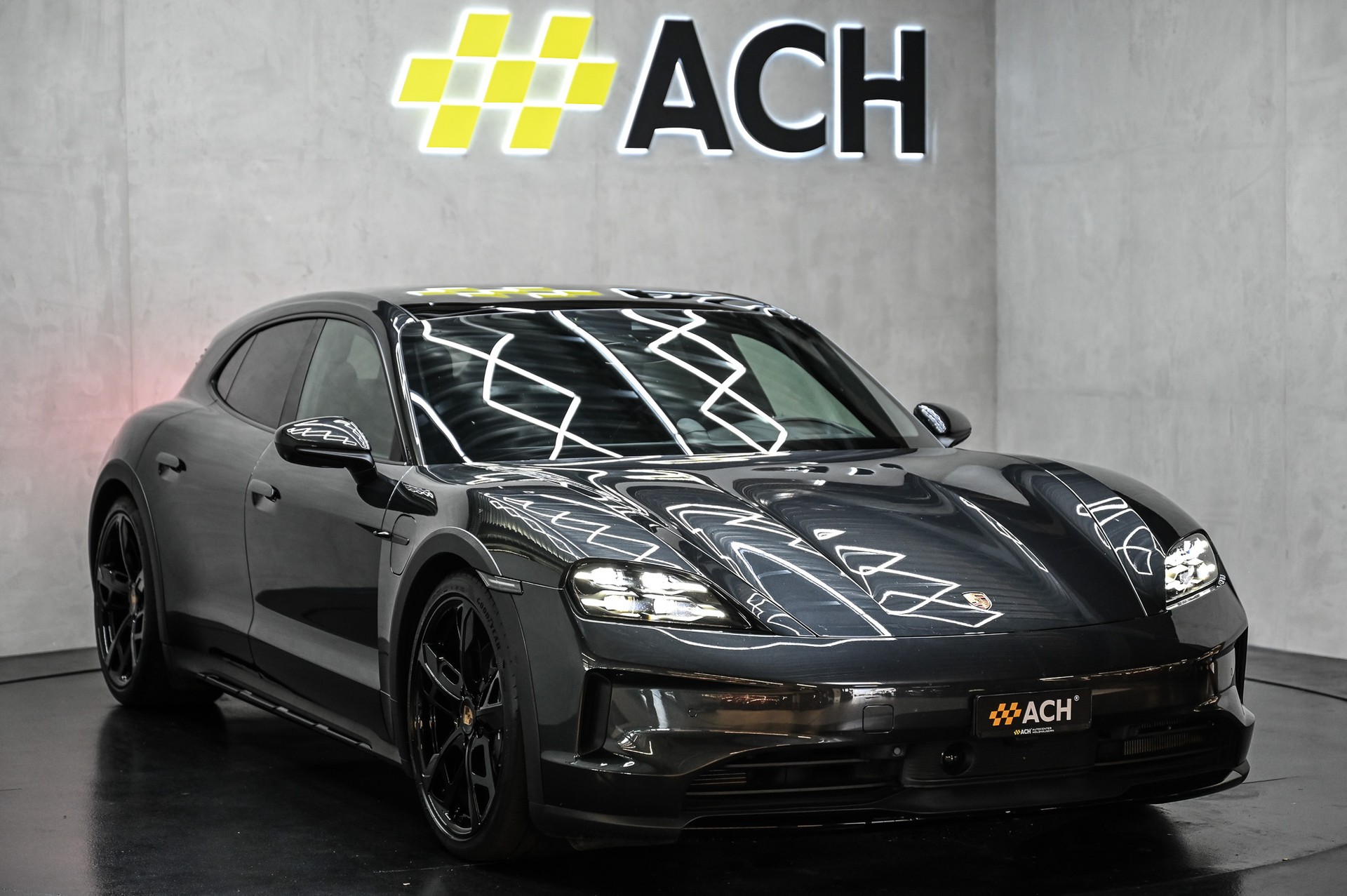 PORSCHE Taycan 4 Cross Turismo