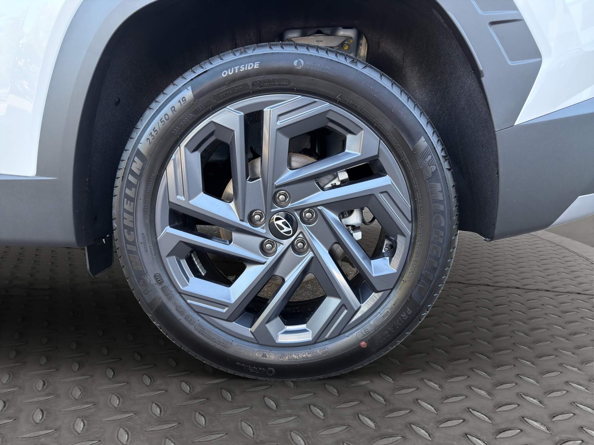 HYUNDAI Tucson 1.6 T-GDi HEV Origo Blackline 4WD-image-5