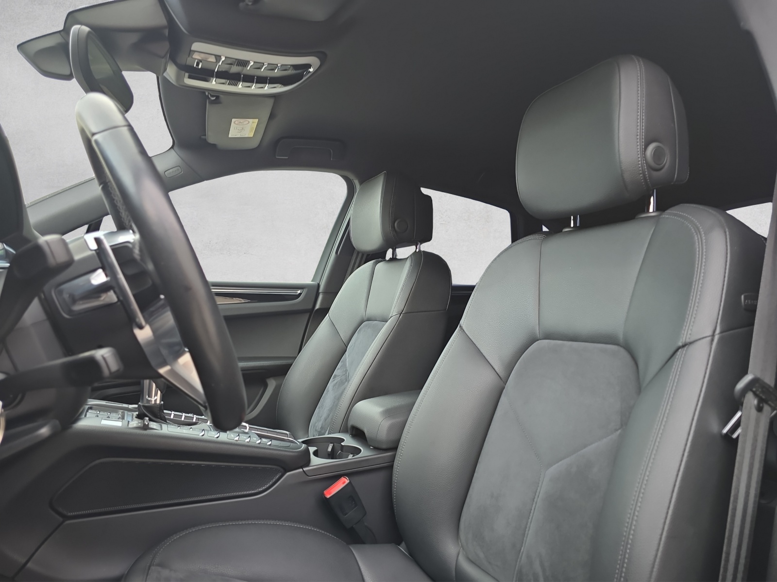 PORSCHE Macan S PDK-image-9