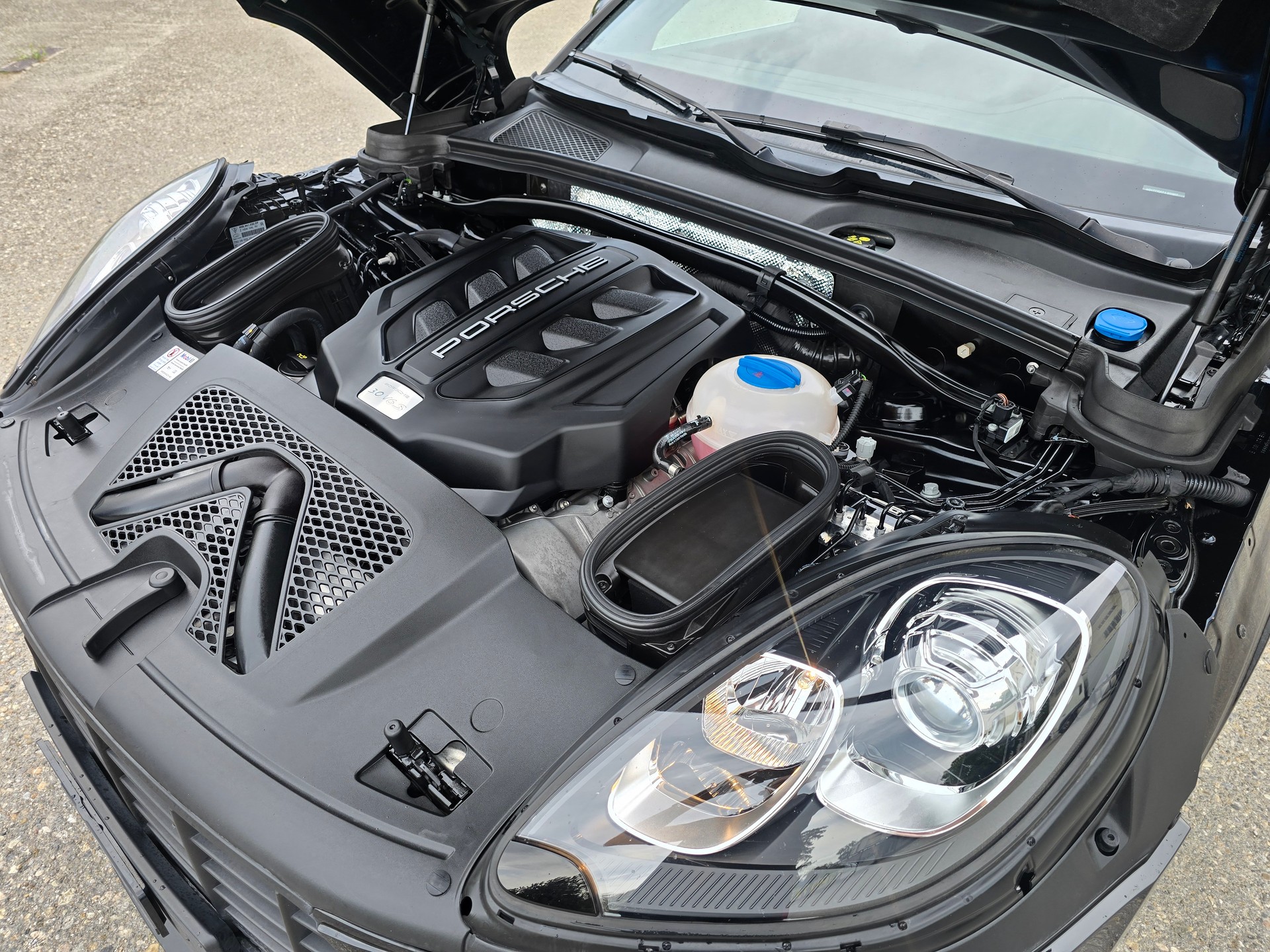 PORSCHE Macan S PDK-image-19