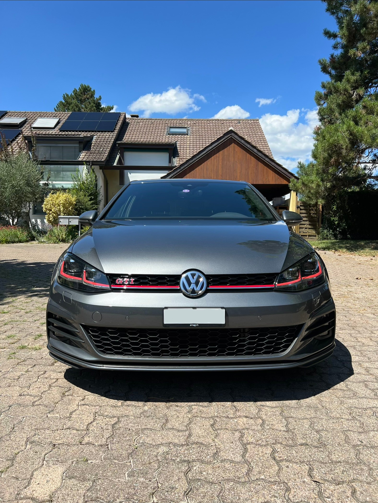 VW 2.0 TSI GTI Performance DSG-image-1