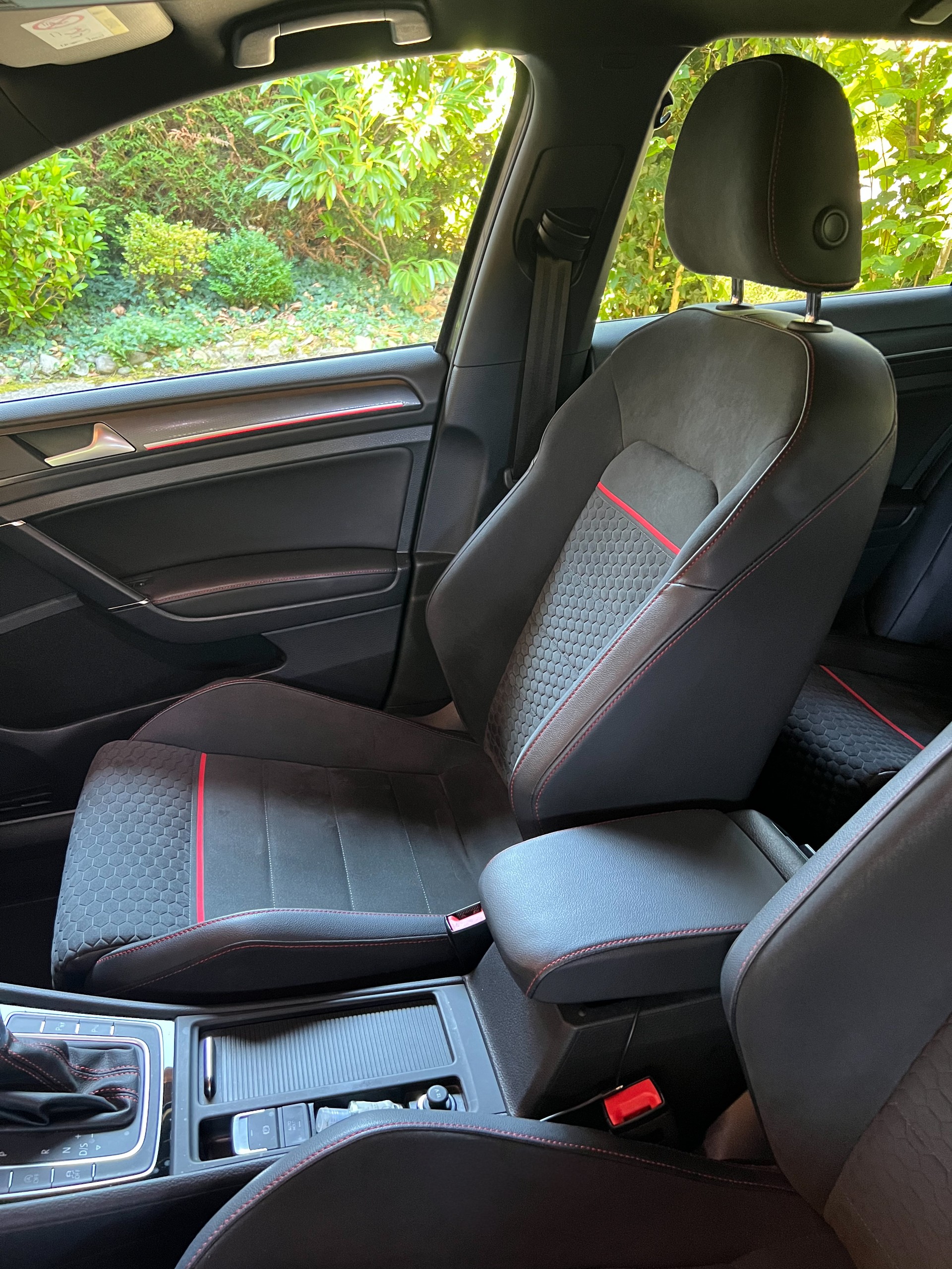 VW 2.0 TSI GTI Performance DSG-image-7