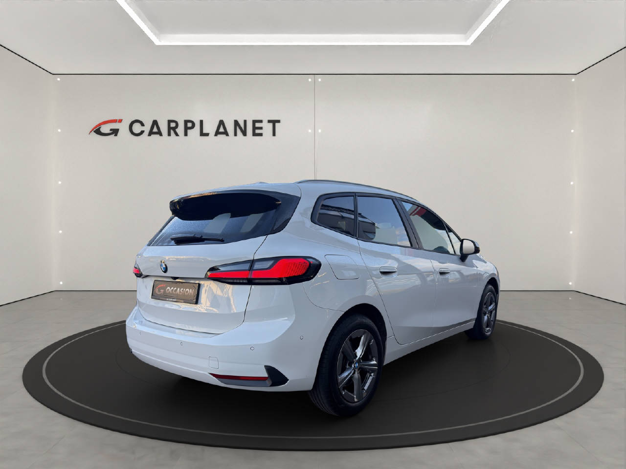 BMW 223d Active Tourer xDrive-image-2