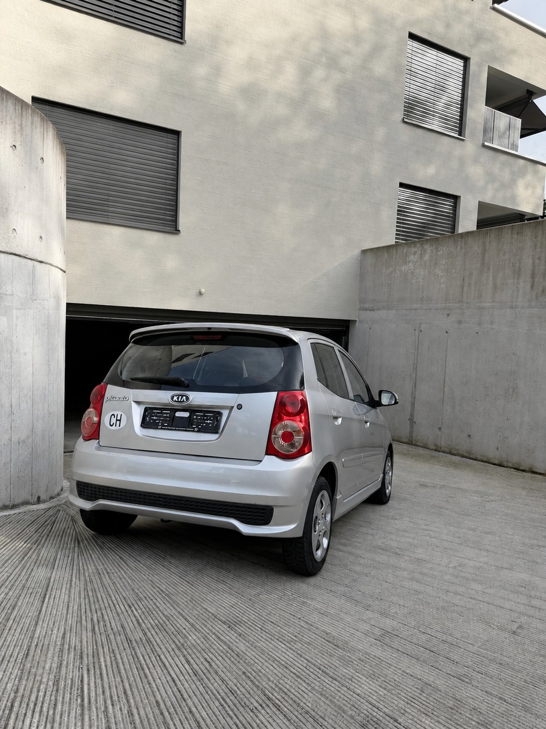 KIA 1.0 12V Seven *sehr wenig Kilometer frisch MFK & Service inkl. neuer Kupplung*-image-4