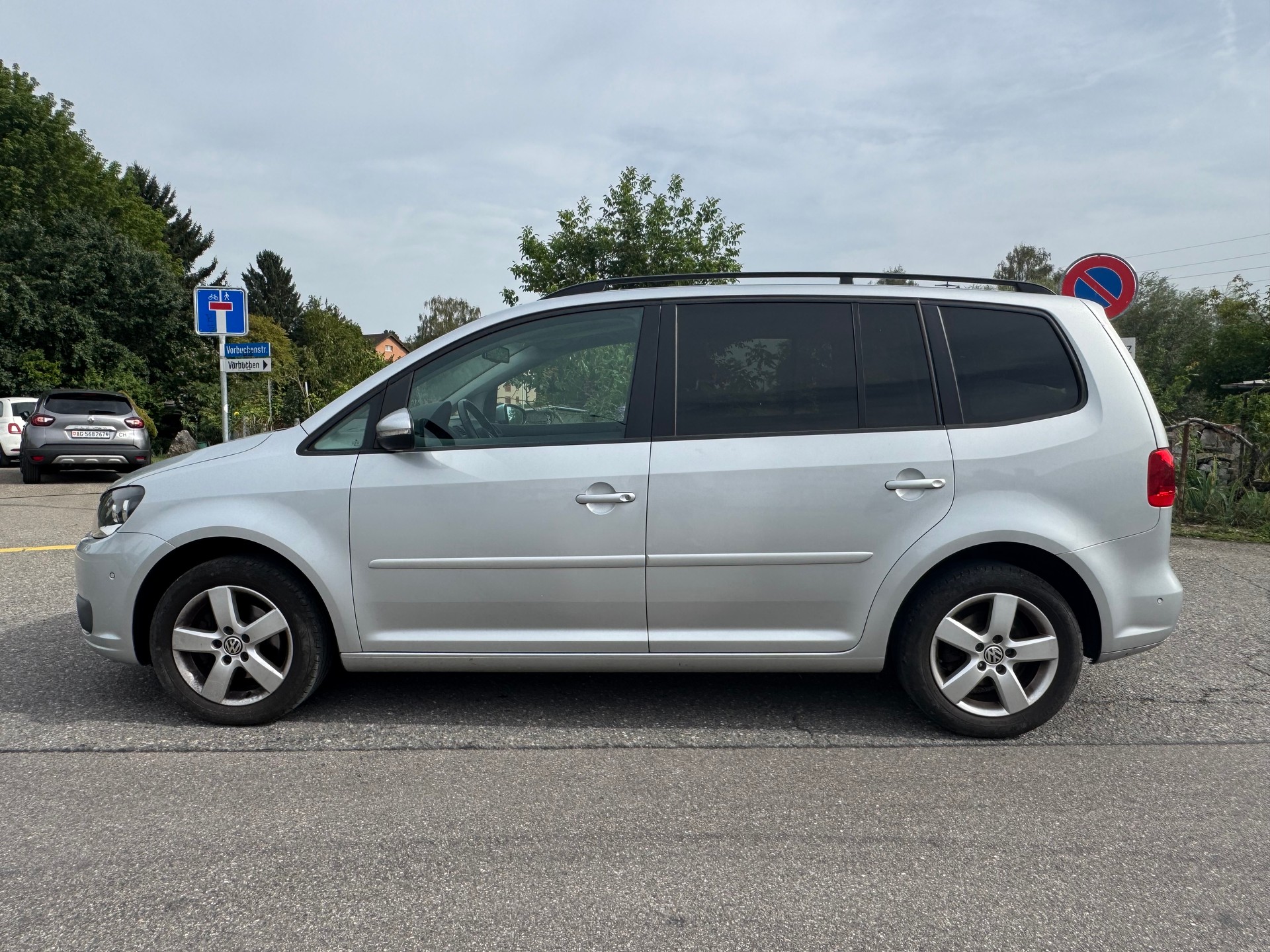 VW Touran 1.4 TSI Team DSG-image-3